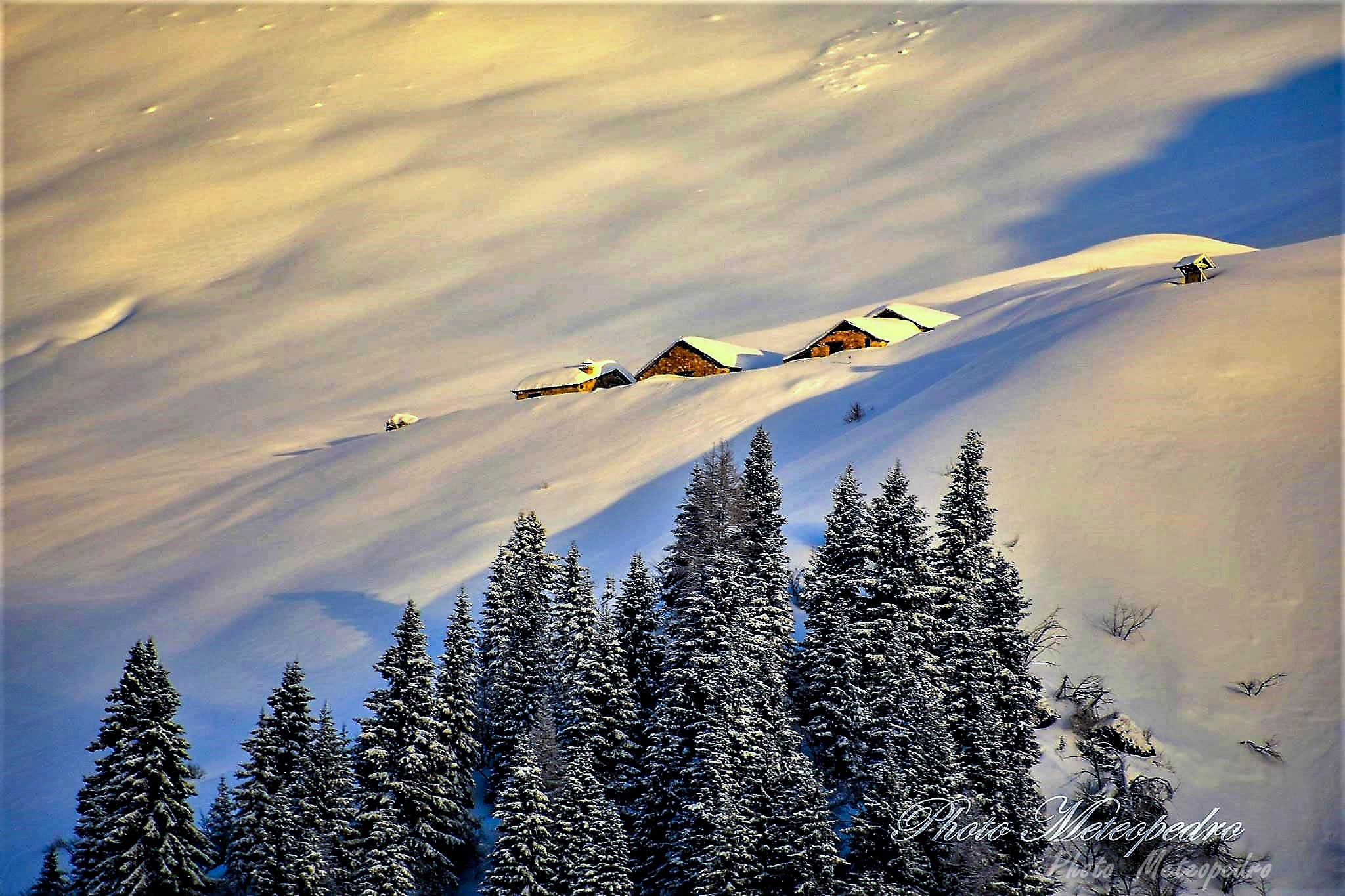 Hikers in the San Simone area