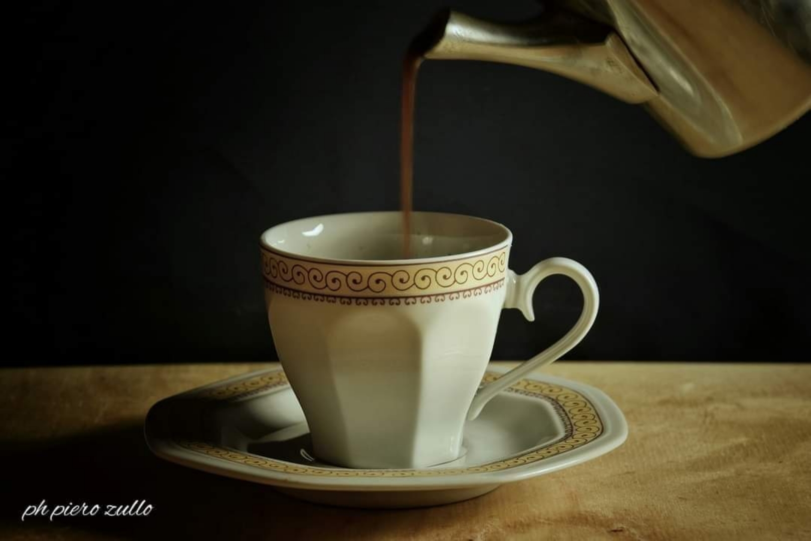 Na tazzulella 'e café