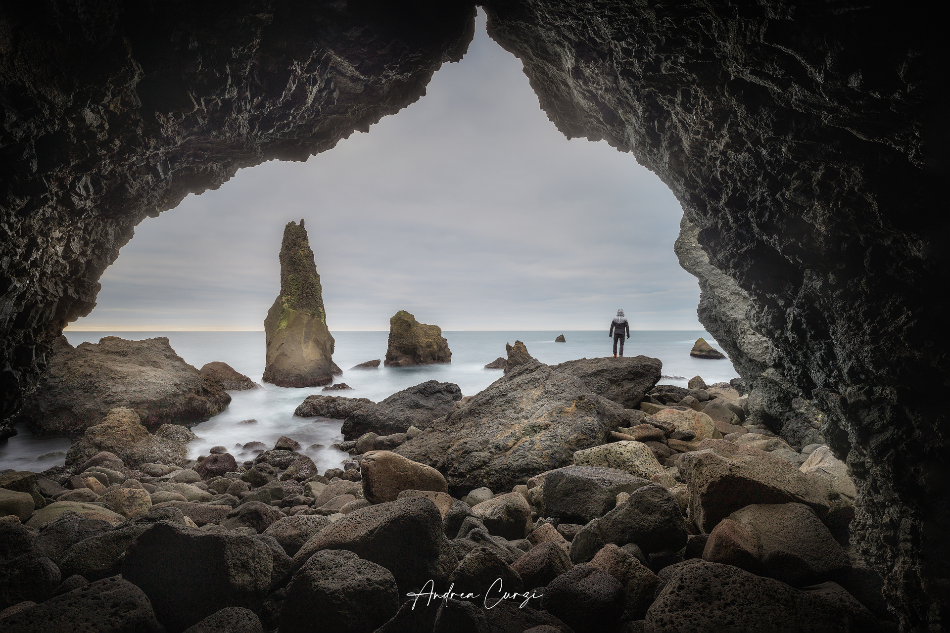 Valahnúkamöl Cave - Iceland