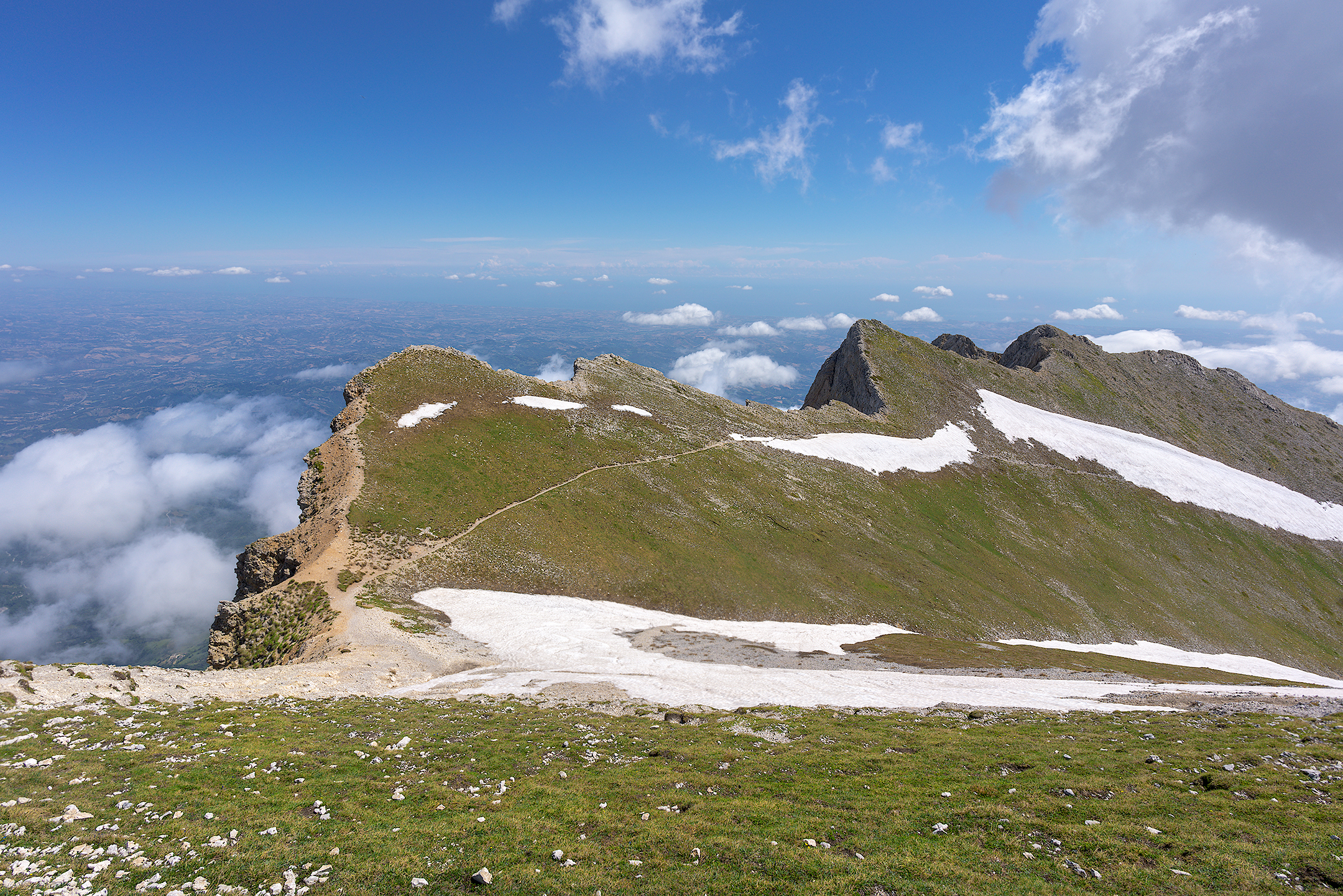 Descending from Monte Camicia