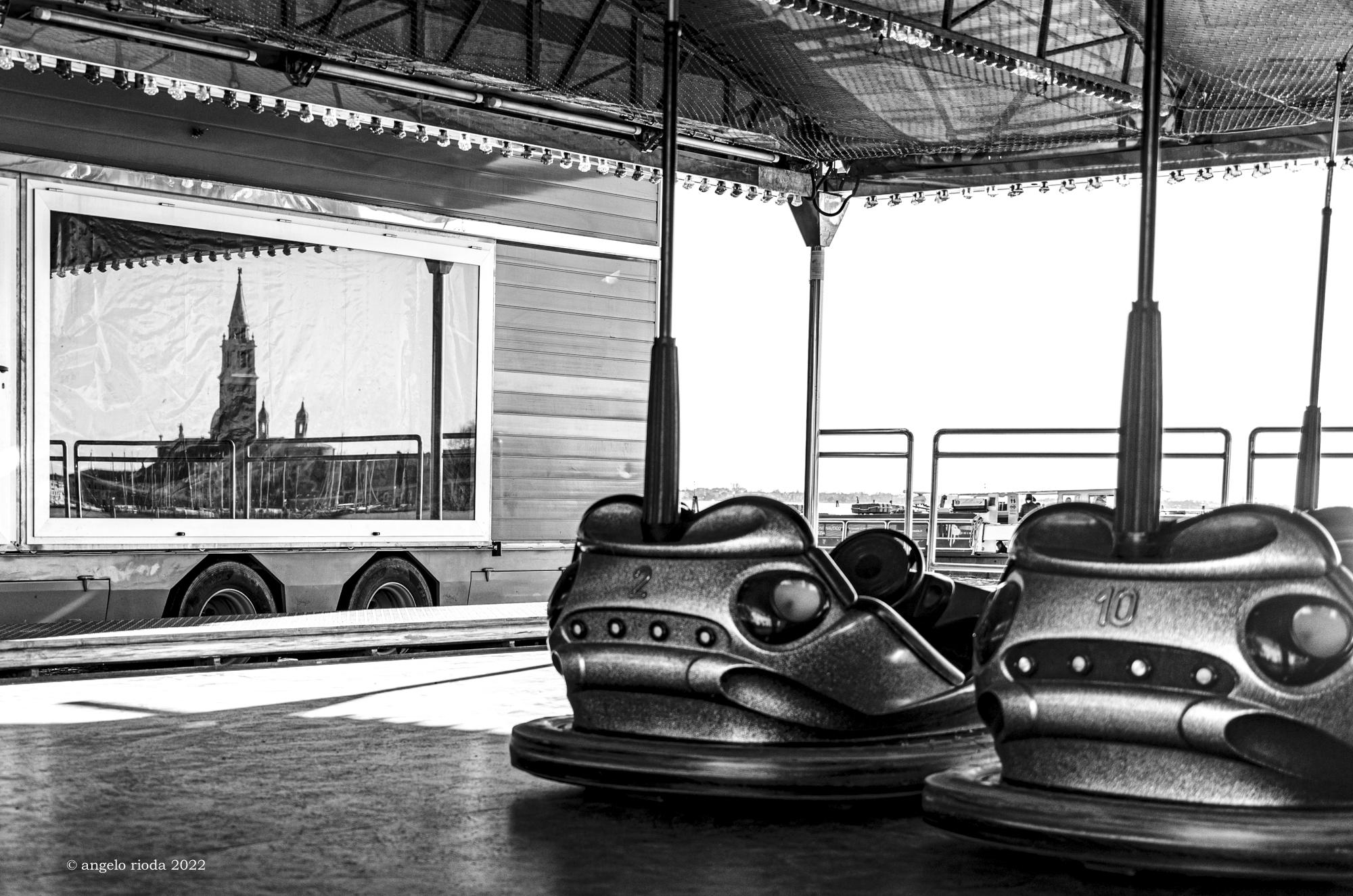 Gli occhi sulla Venezia riflessa