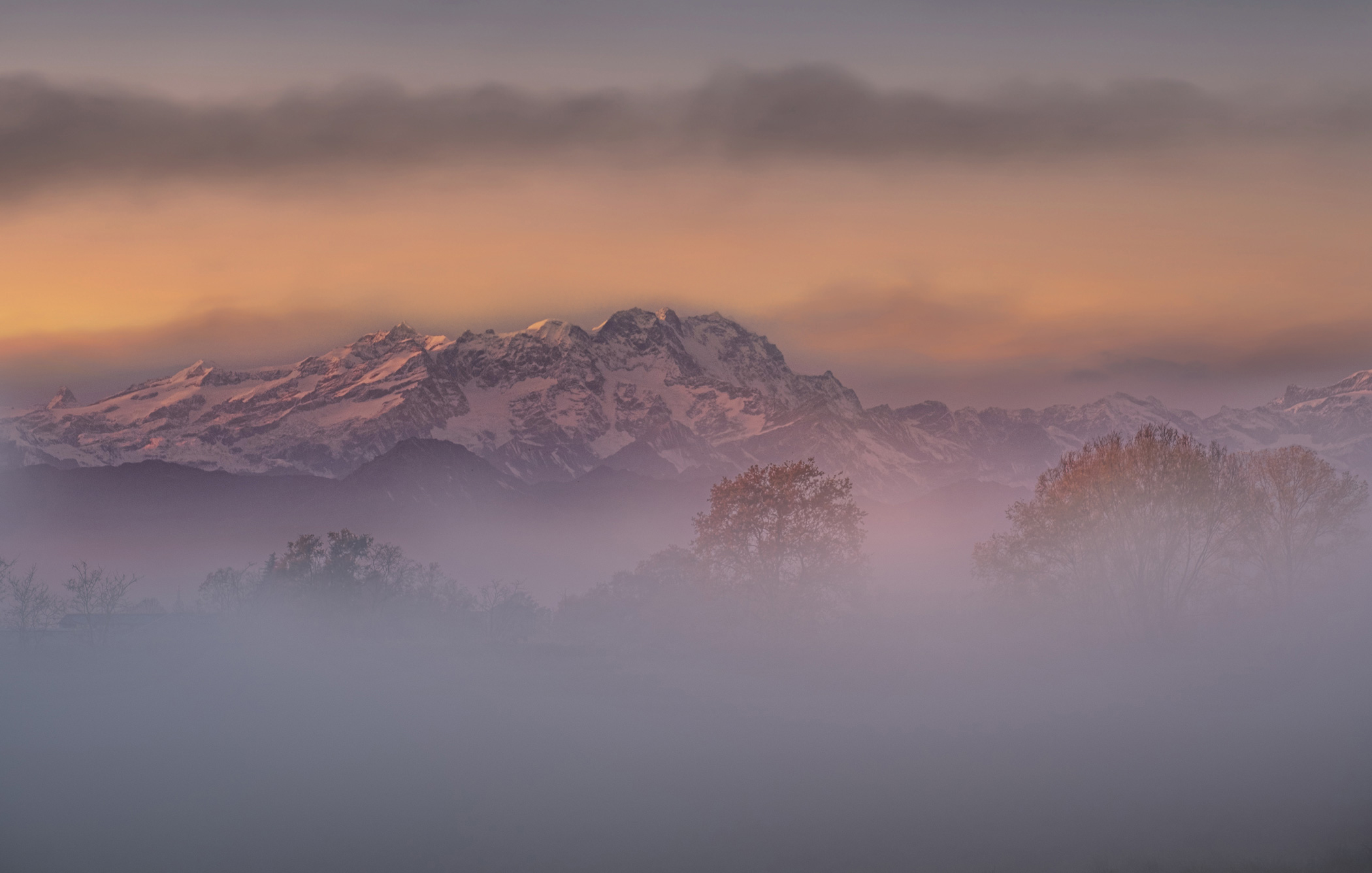 il Rosa nella nebbia padana