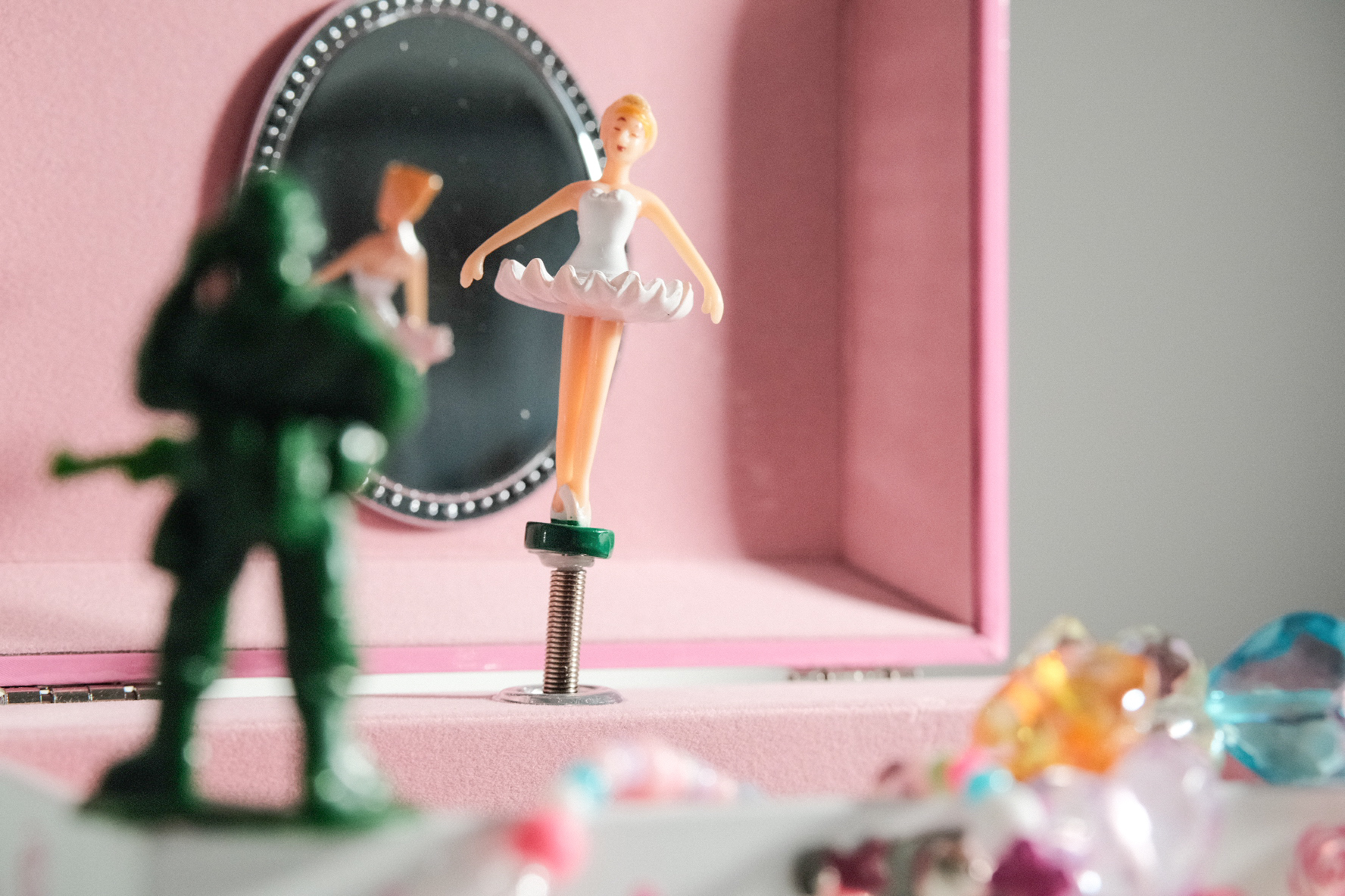 The soldier and the dancer