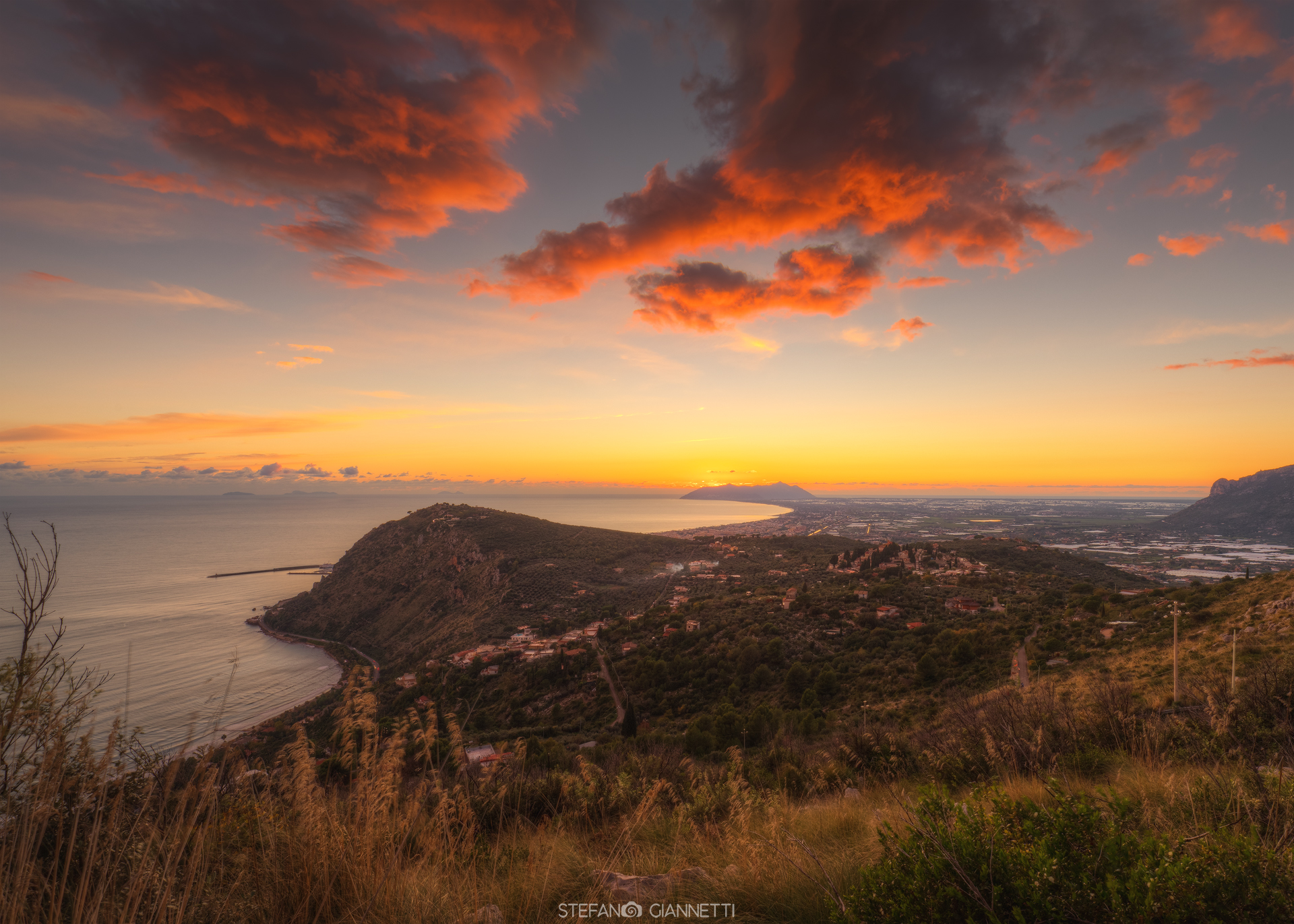 Tramonto sulla Riviera d'Ulisse