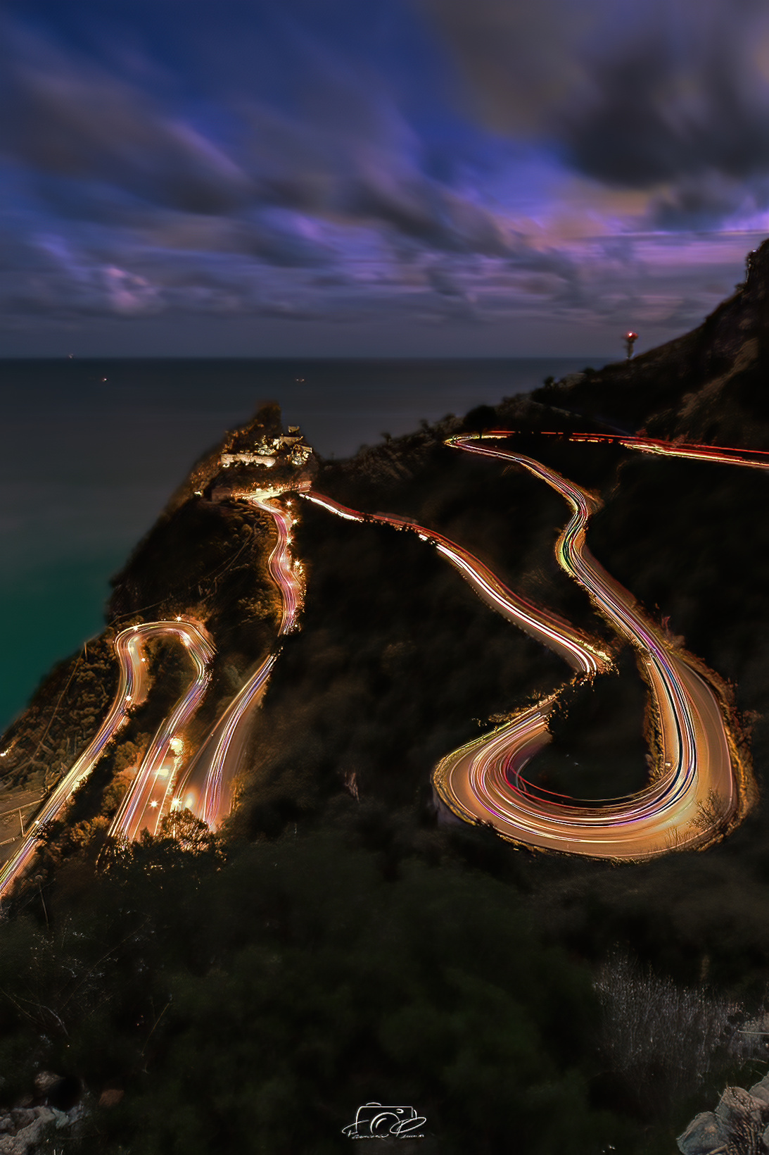 Scie di luce a Forza d'Agrò