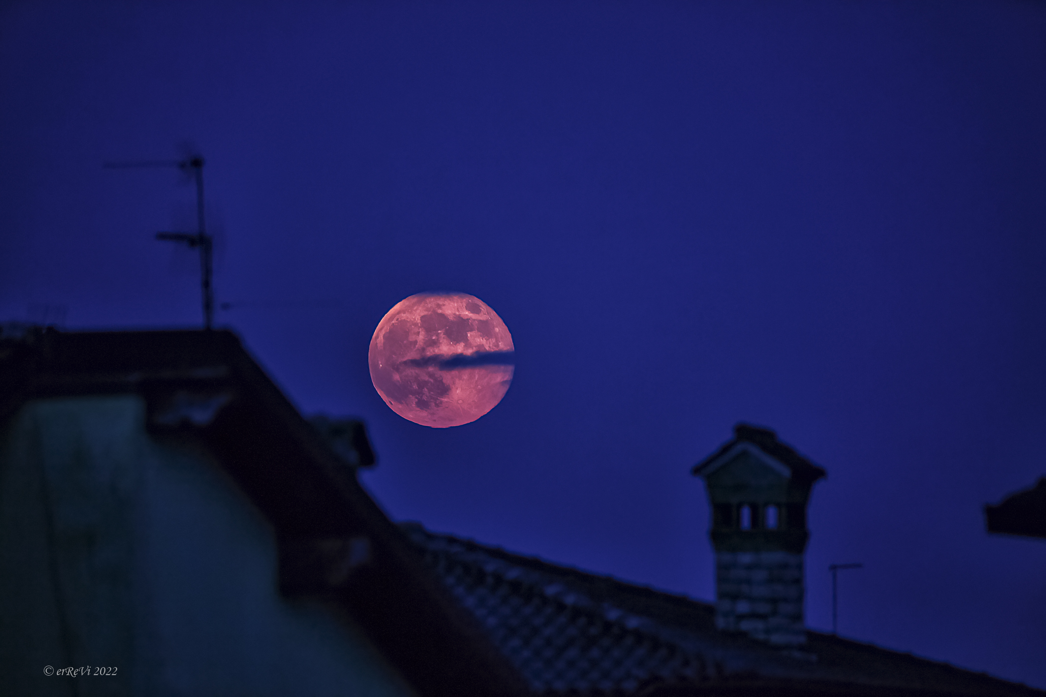 Pac-Man the Antenna-Eater