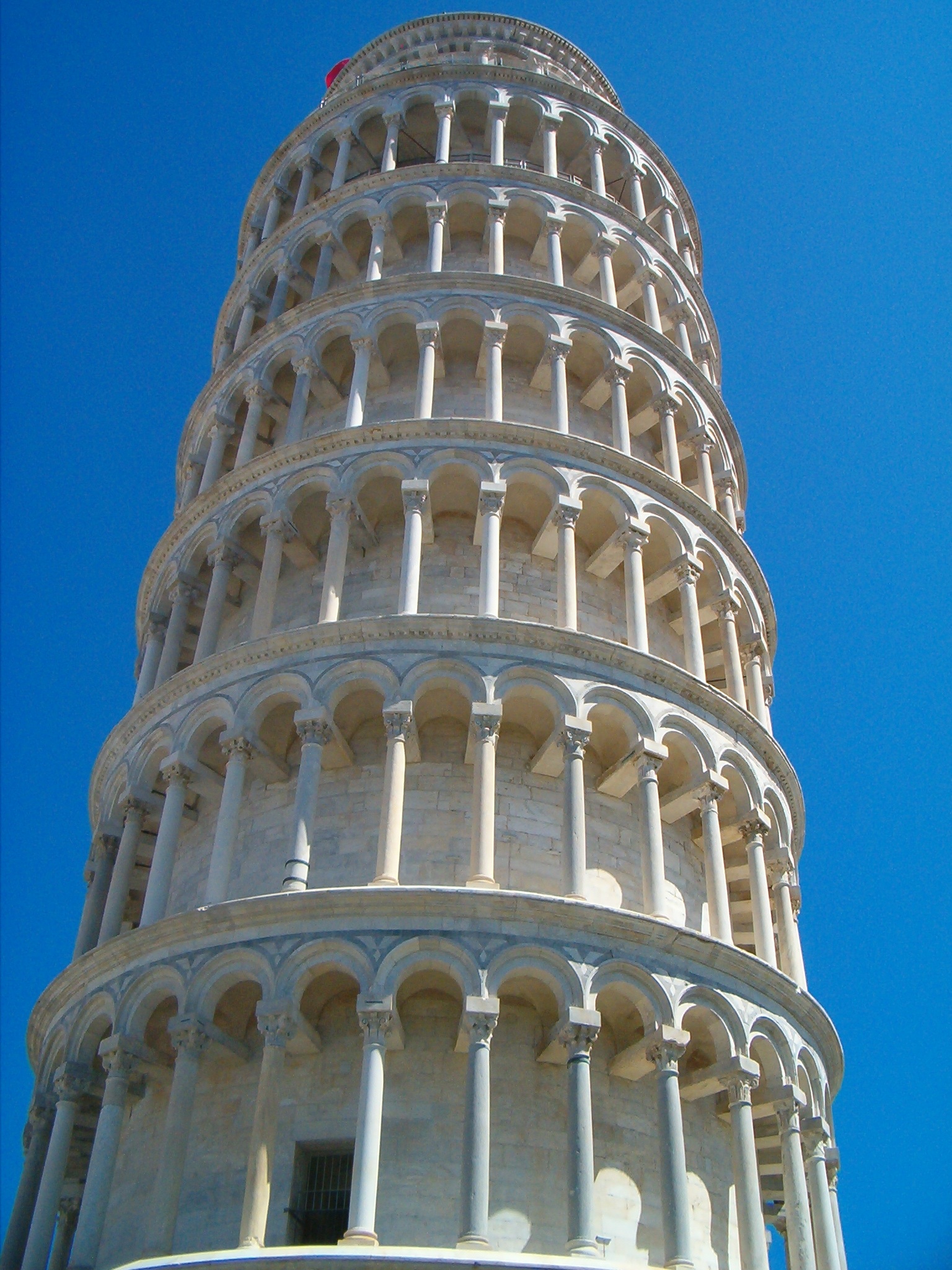 leaning tower