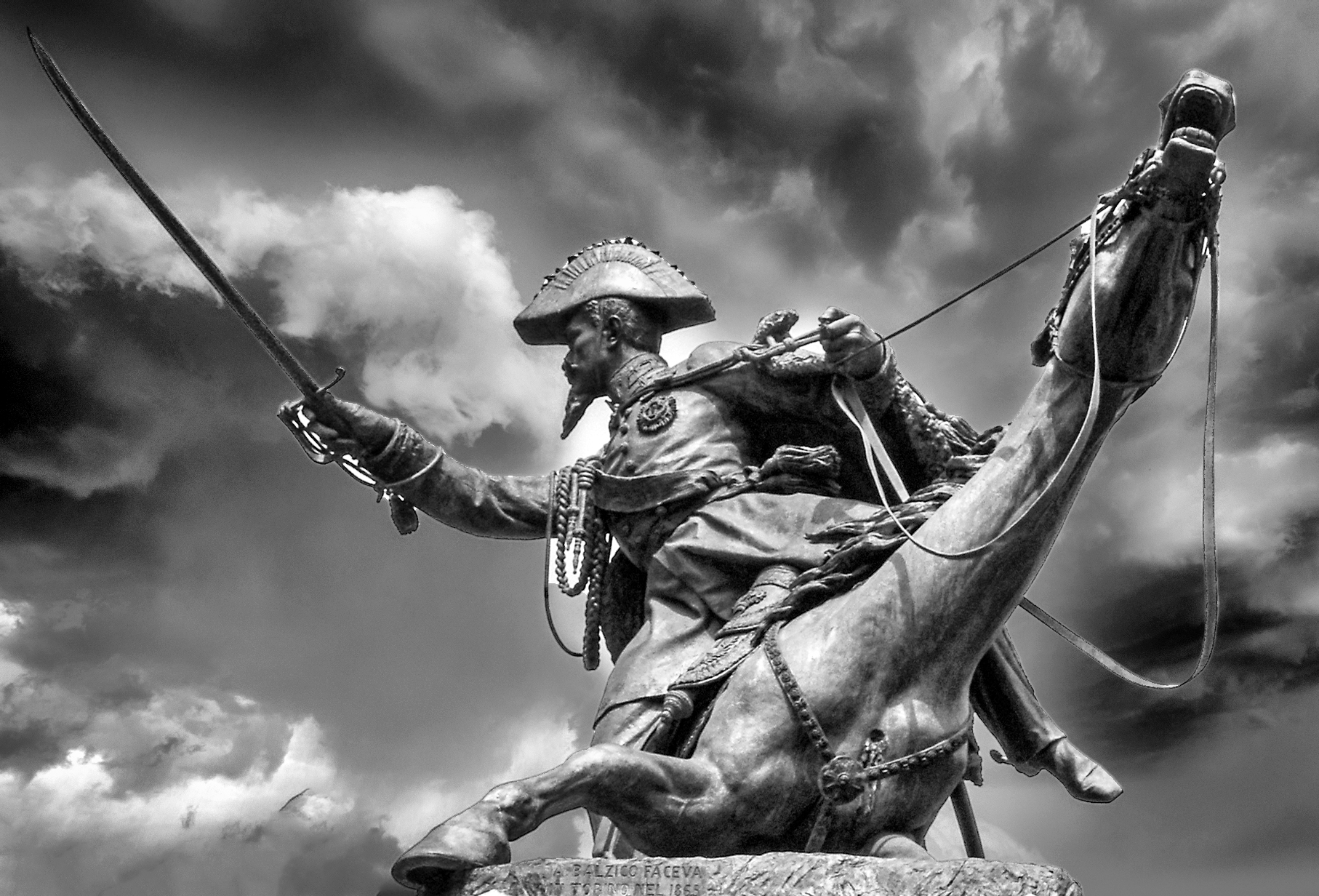 Monumental charge