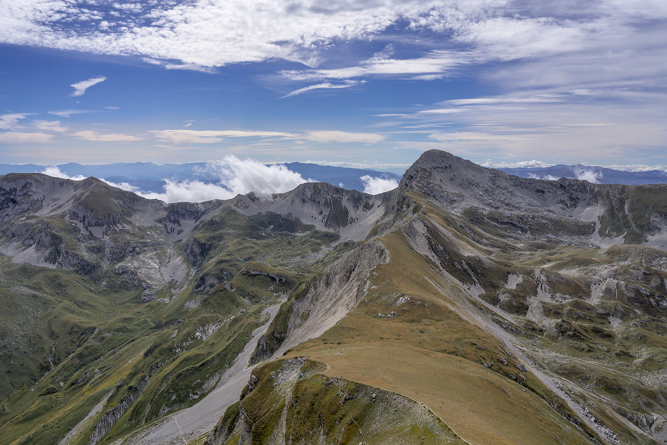 Descending from Intermesoli