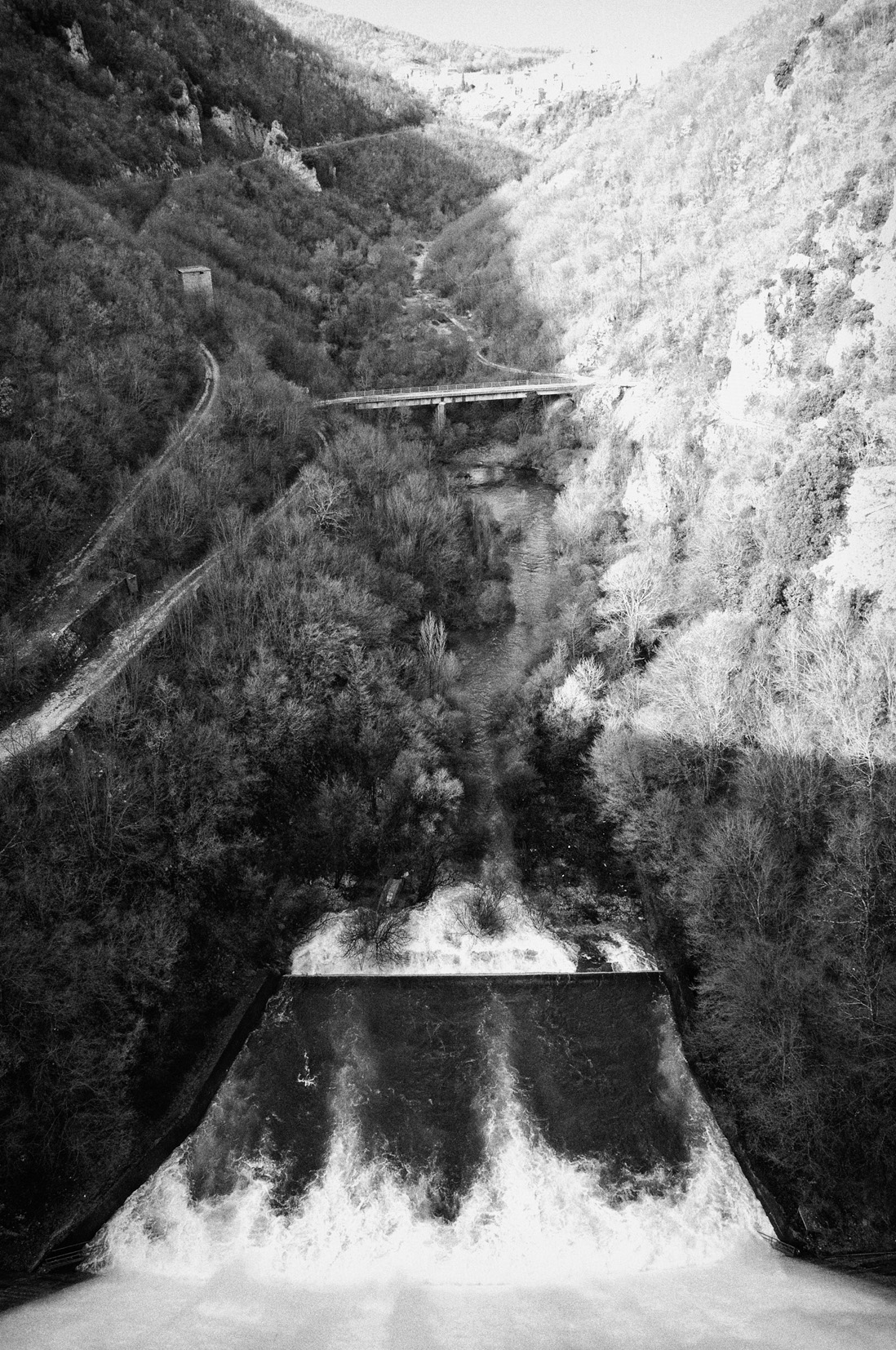 ARTIFICIAL WATERFALL