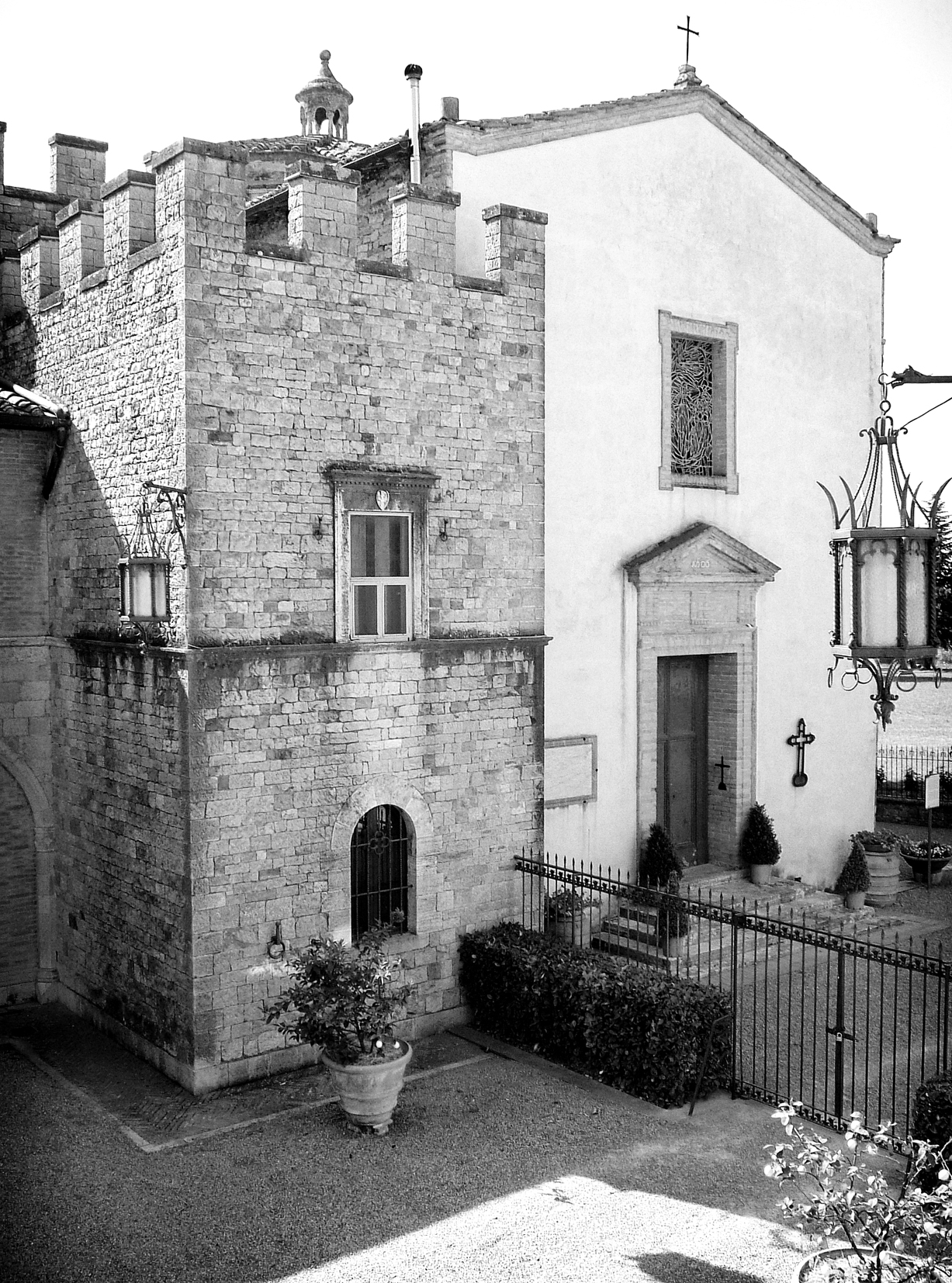 TUSCAN VILLAGE