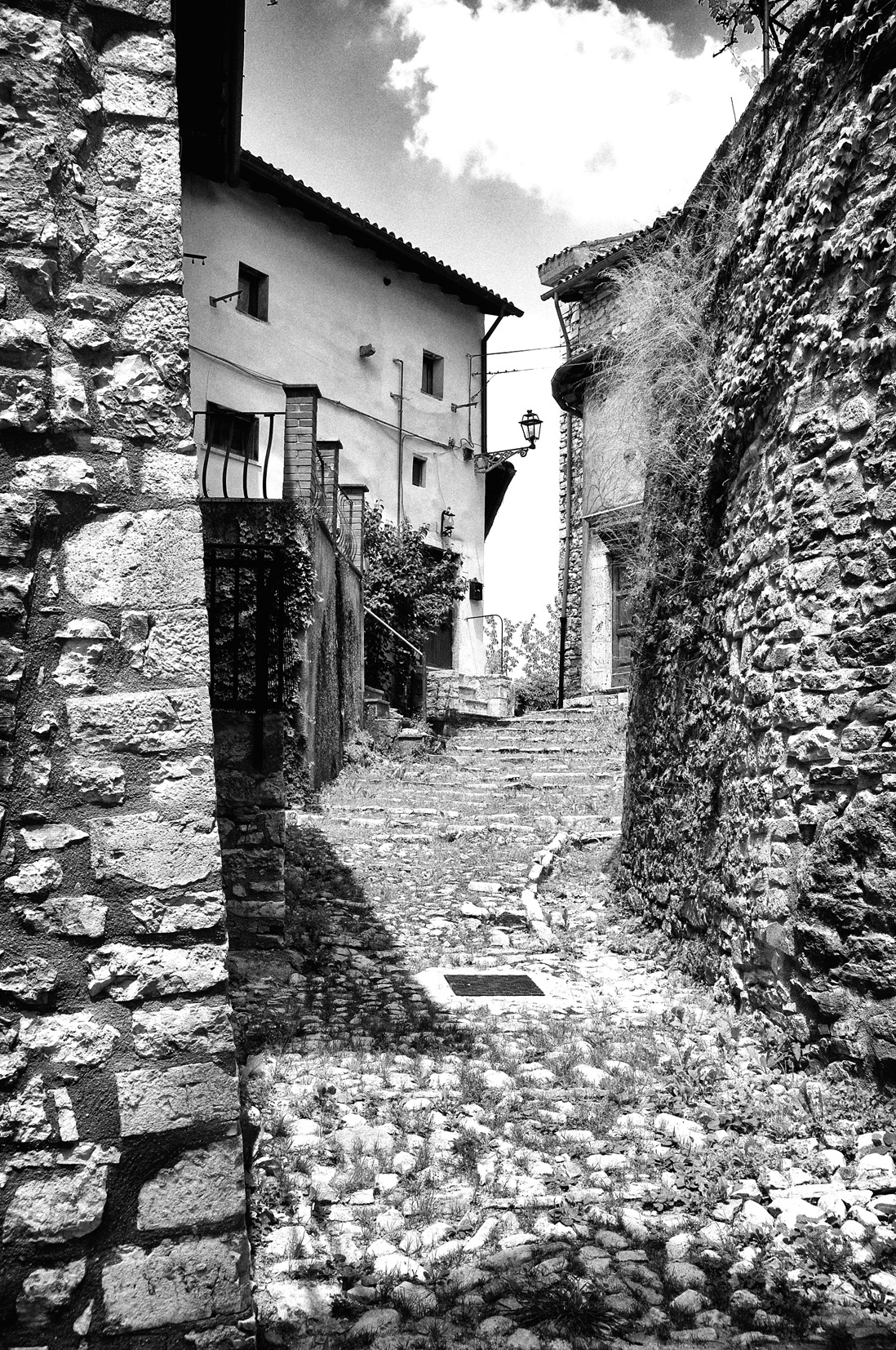 SMALL ITALIAN VILLAGE