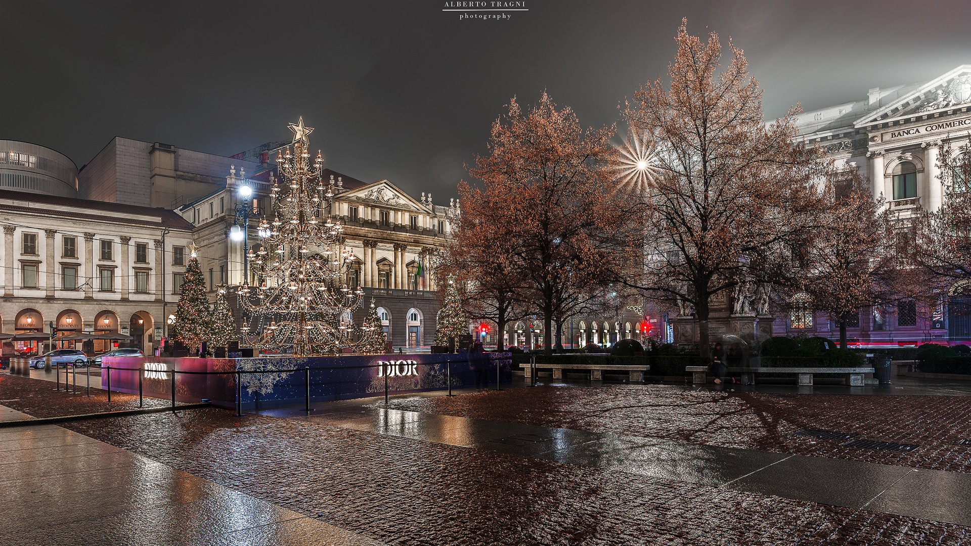Piazza della Scala in Christmas version