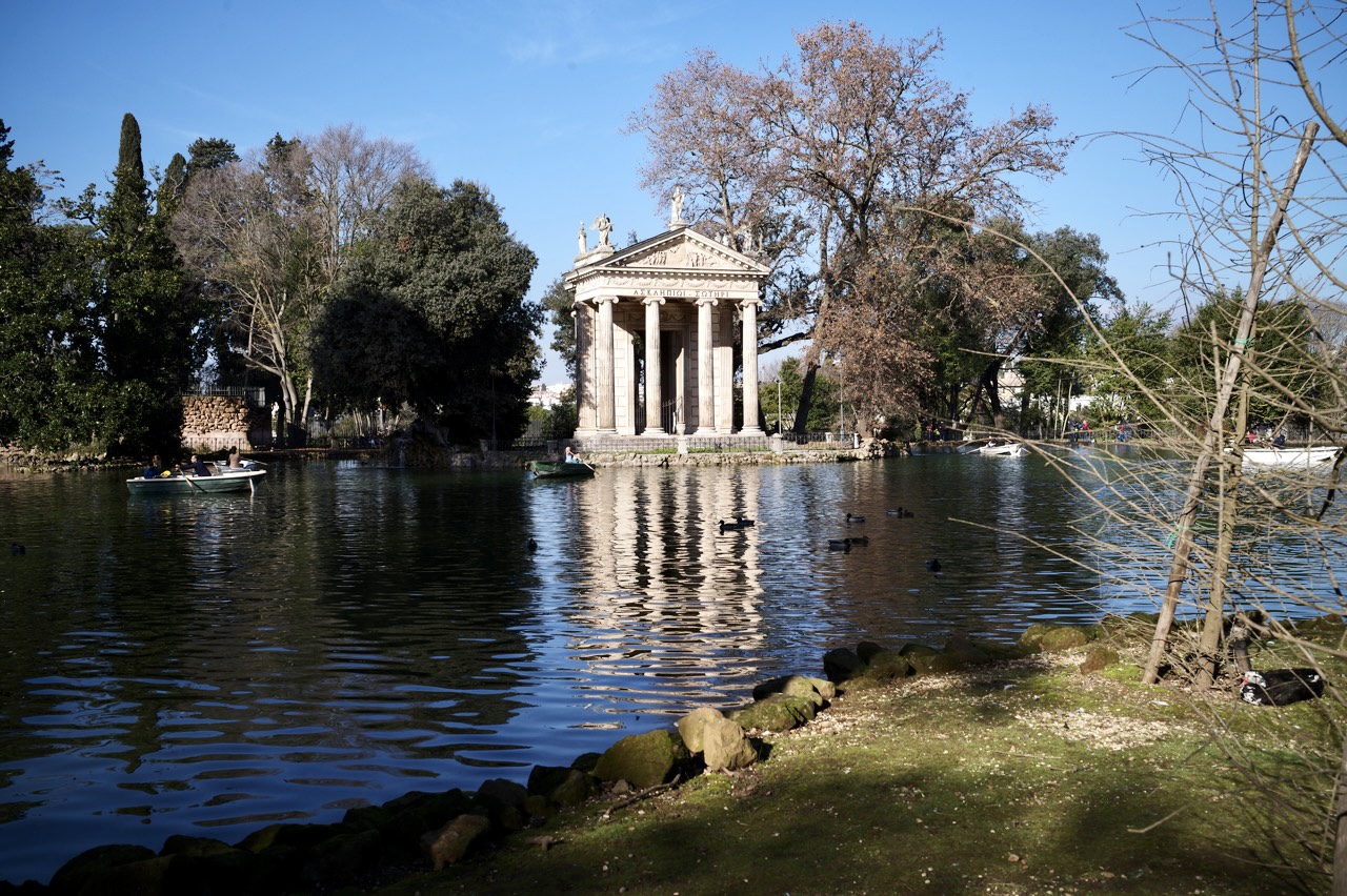 Small lake at Villa Borghese