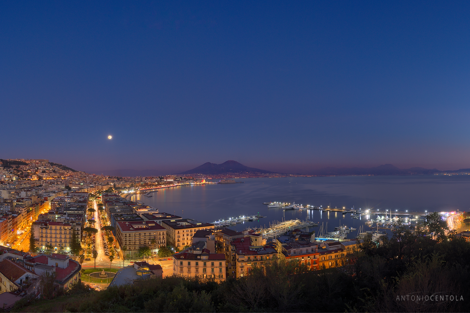 Una veduta su Napoli