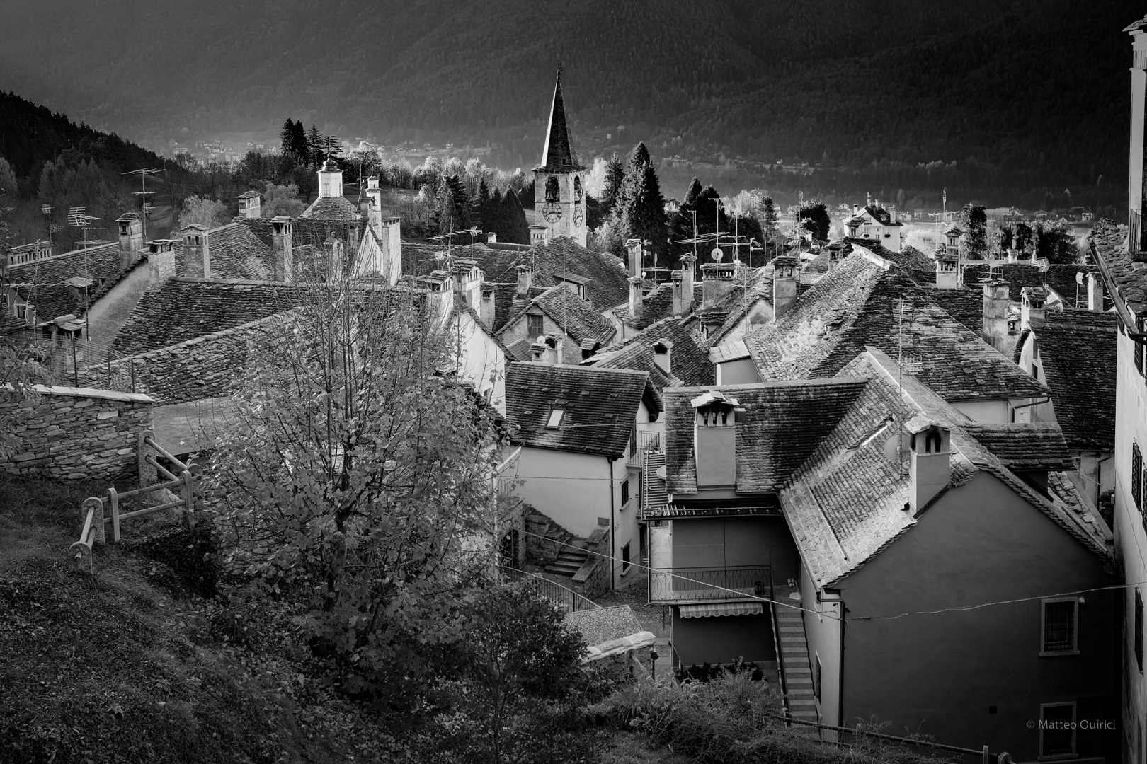 The roofs of Cravegna
