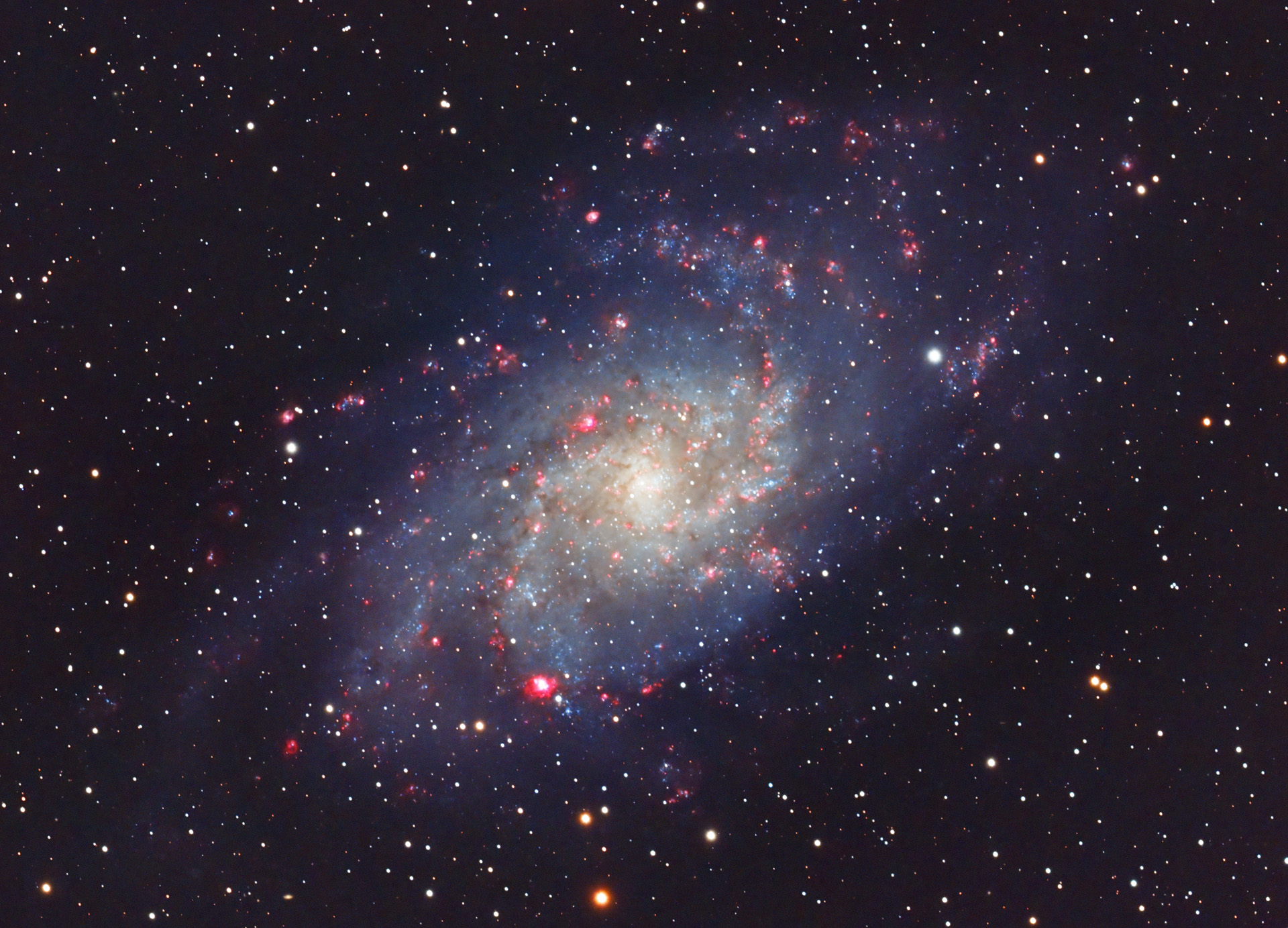 M33 The triangle galaxy (reprocessed)