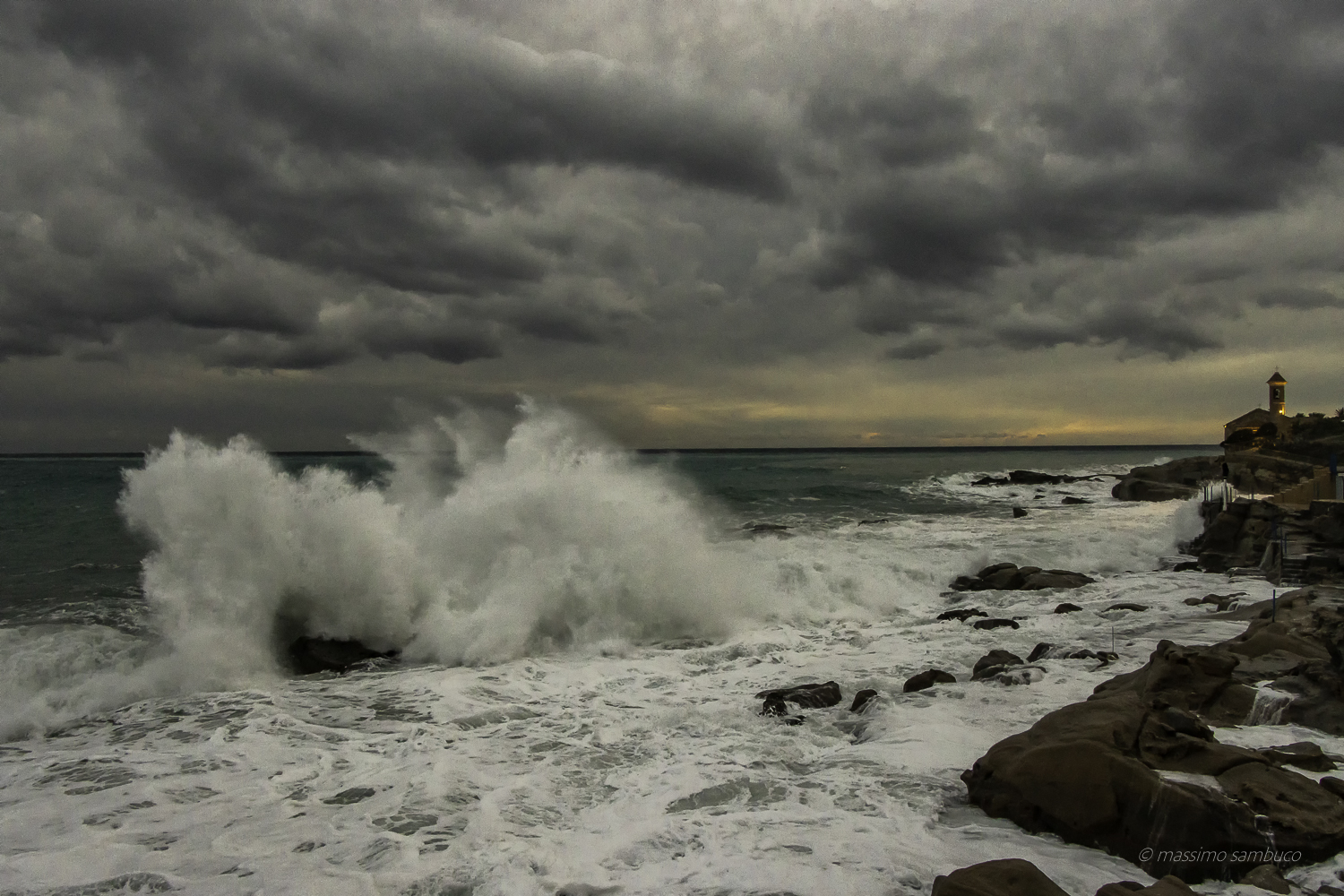Mareggiata a capo Ampelio