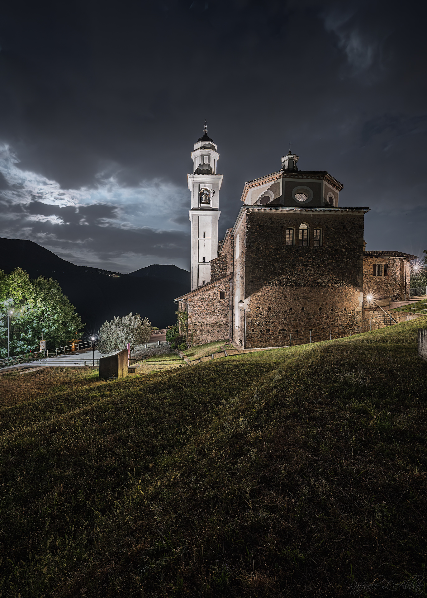 Chiesa San Simone e Fedele Svizzera