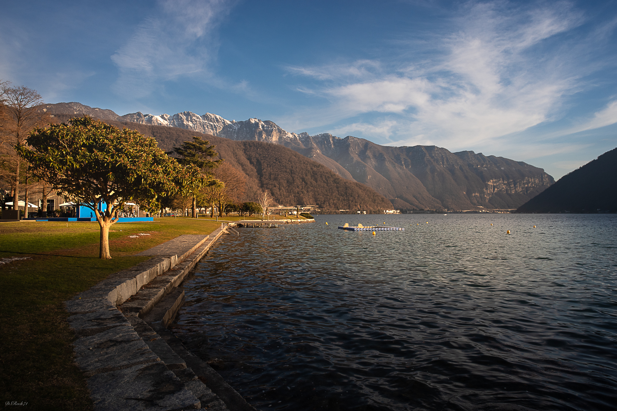 Between shadow and light