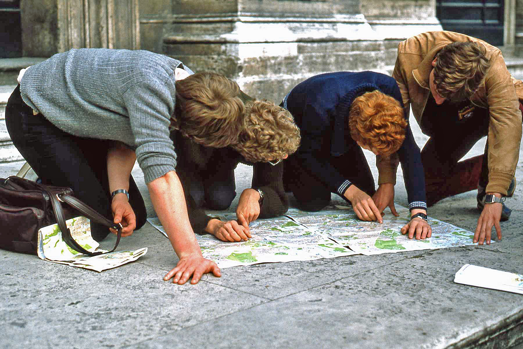 Turisti a Roma: Quando non c'era Google Maps (1985) ...