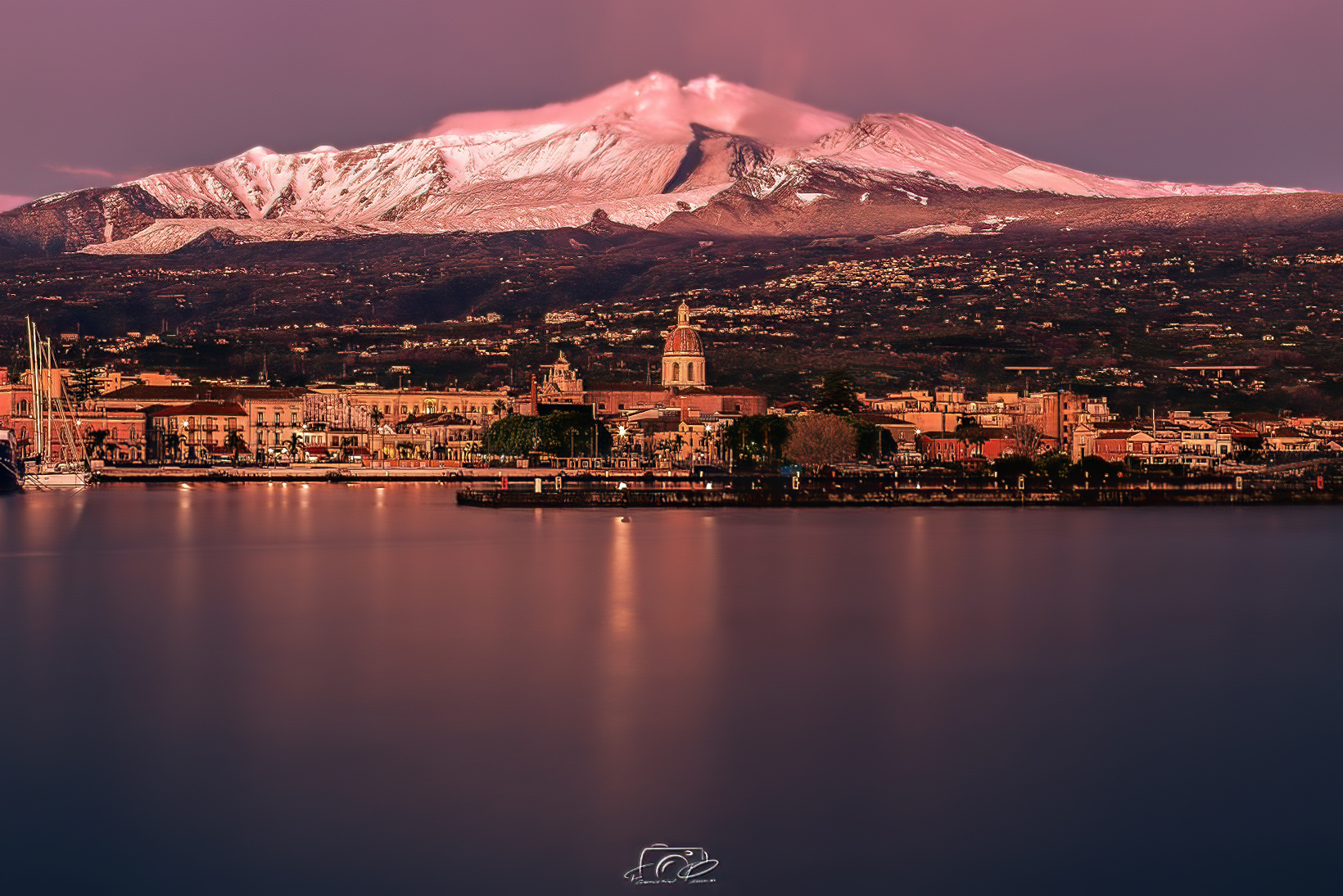 L'Etna vestita di bianco