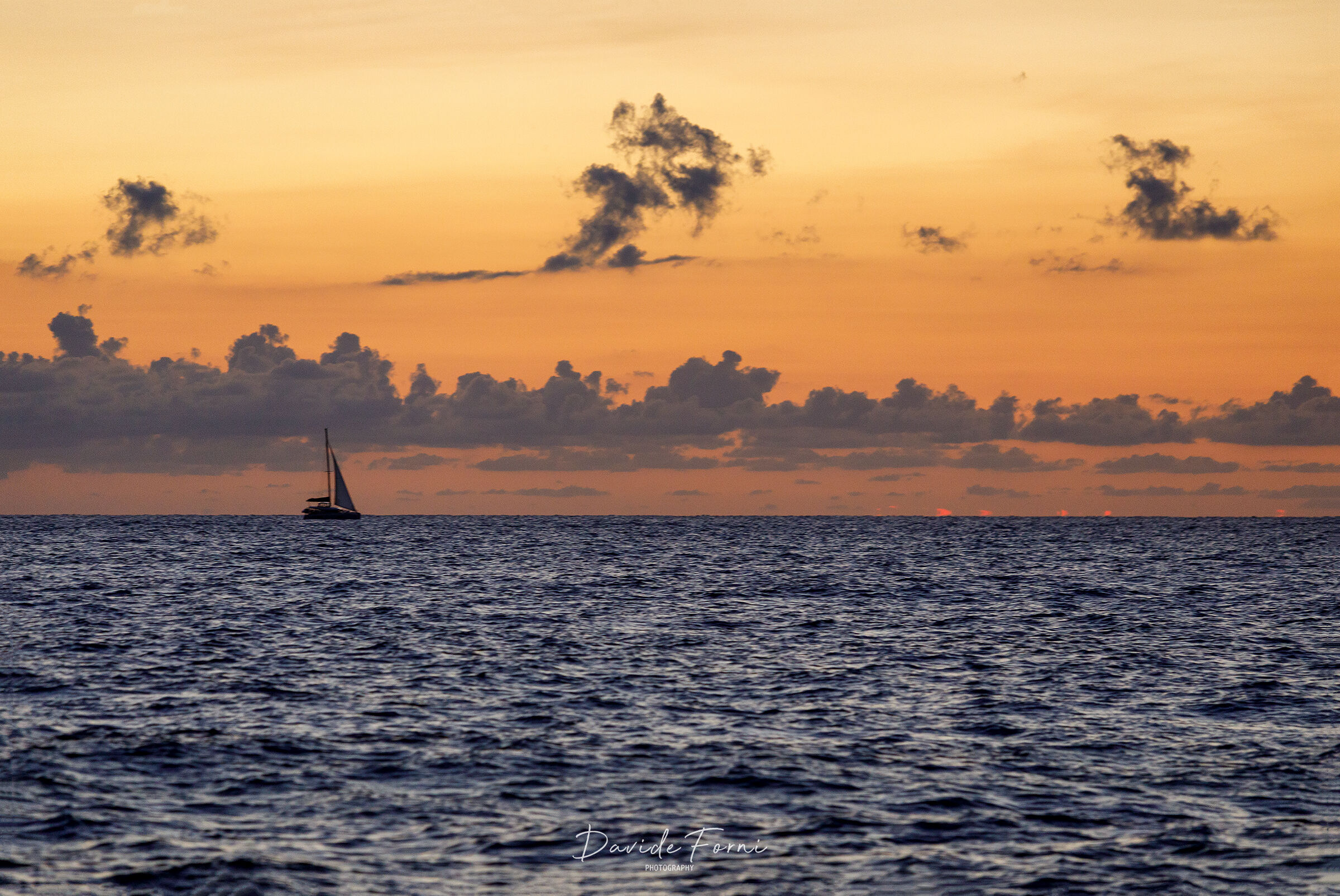 Tramonto estivo a Stromboli