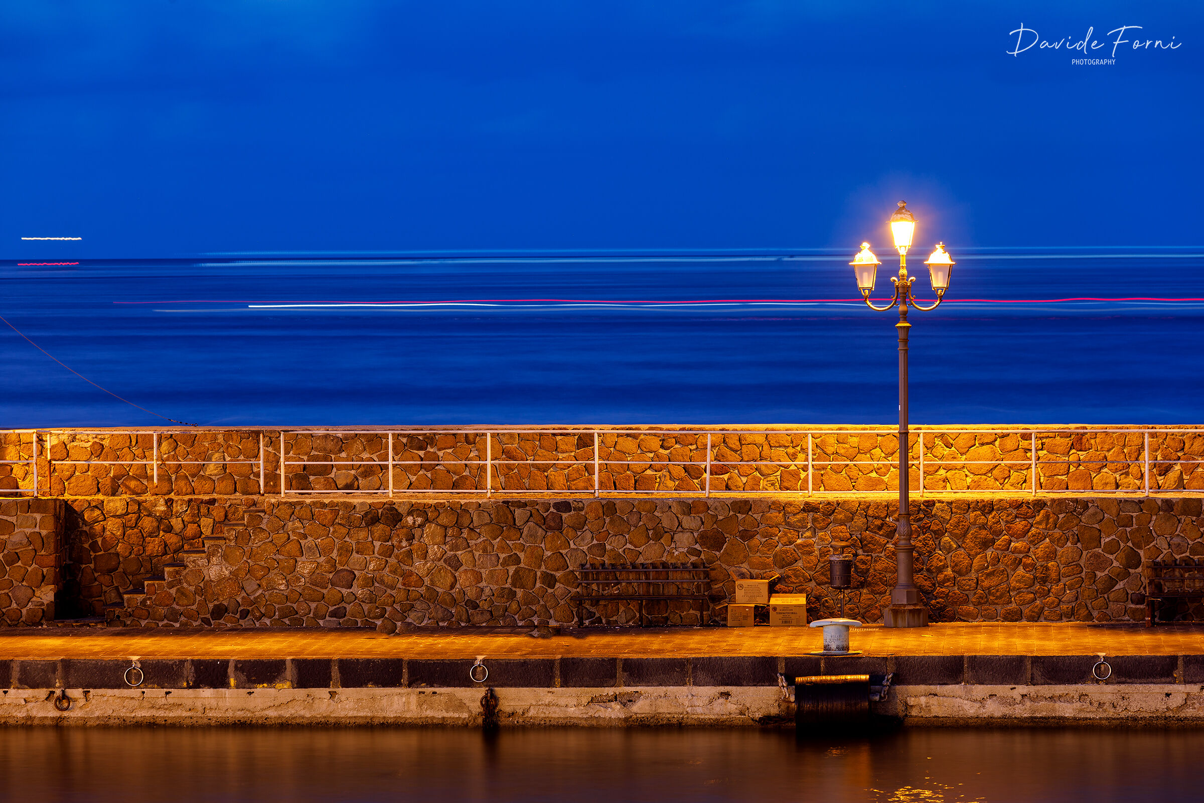 Ora blu siciliana minimal