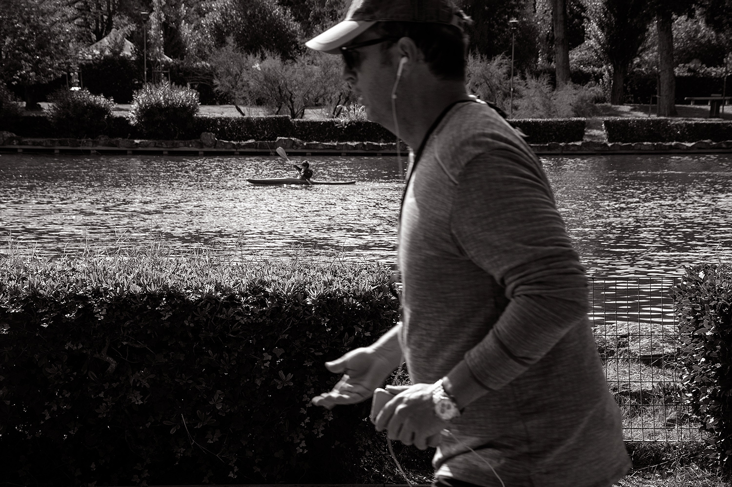 Who runs and who paddles