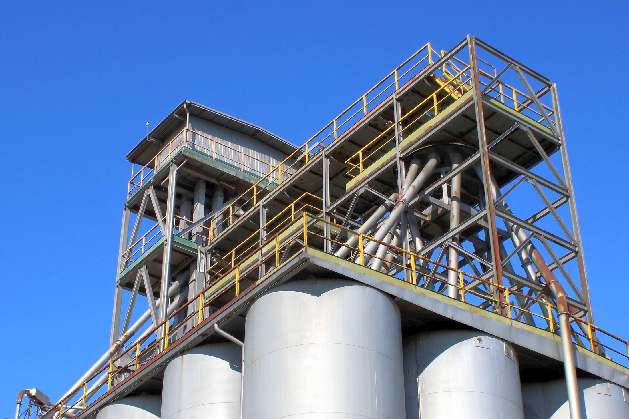 Il cielo sopra le Reggiane