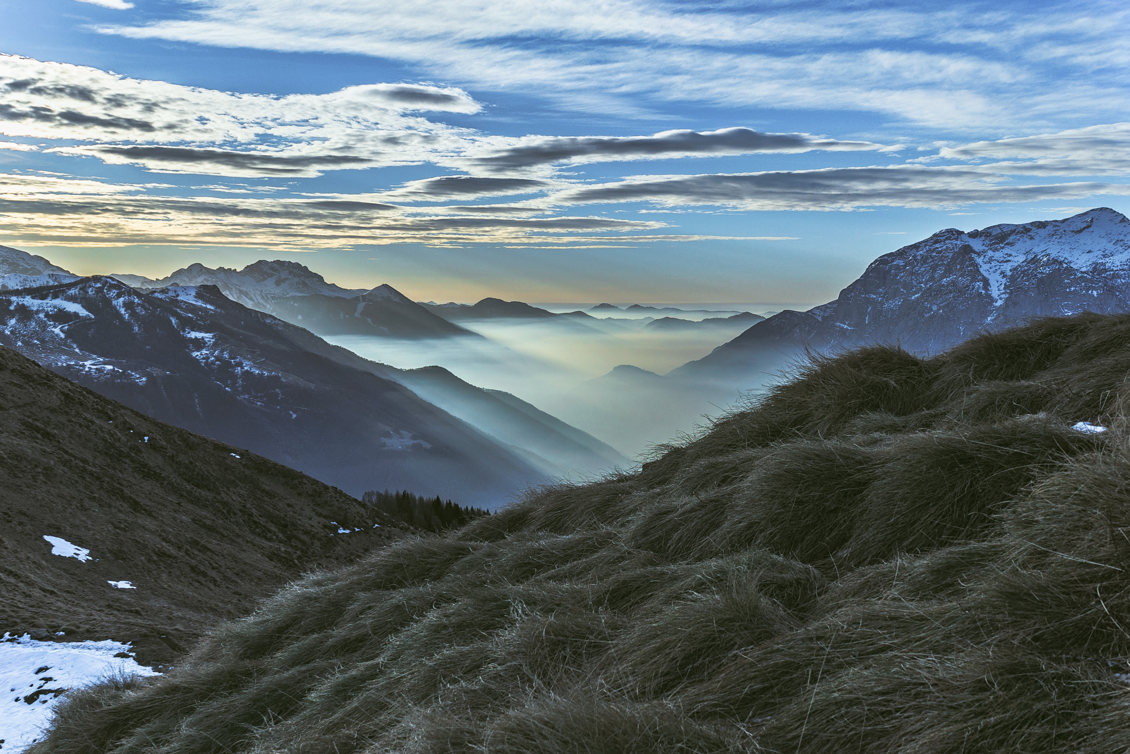 Dalla cima del monte muggio