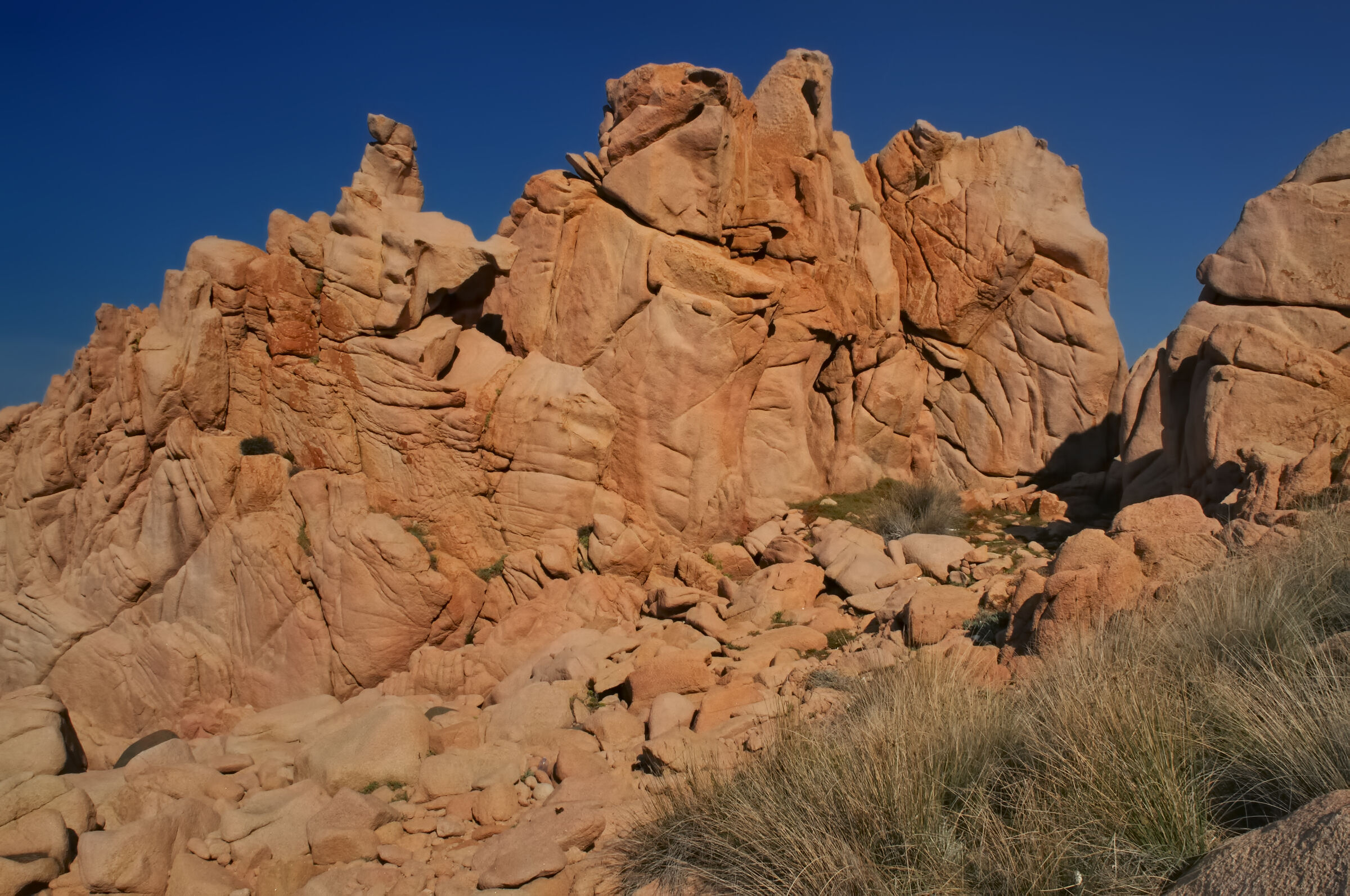 Scorci di Sardegna . Il fascino del granito ...