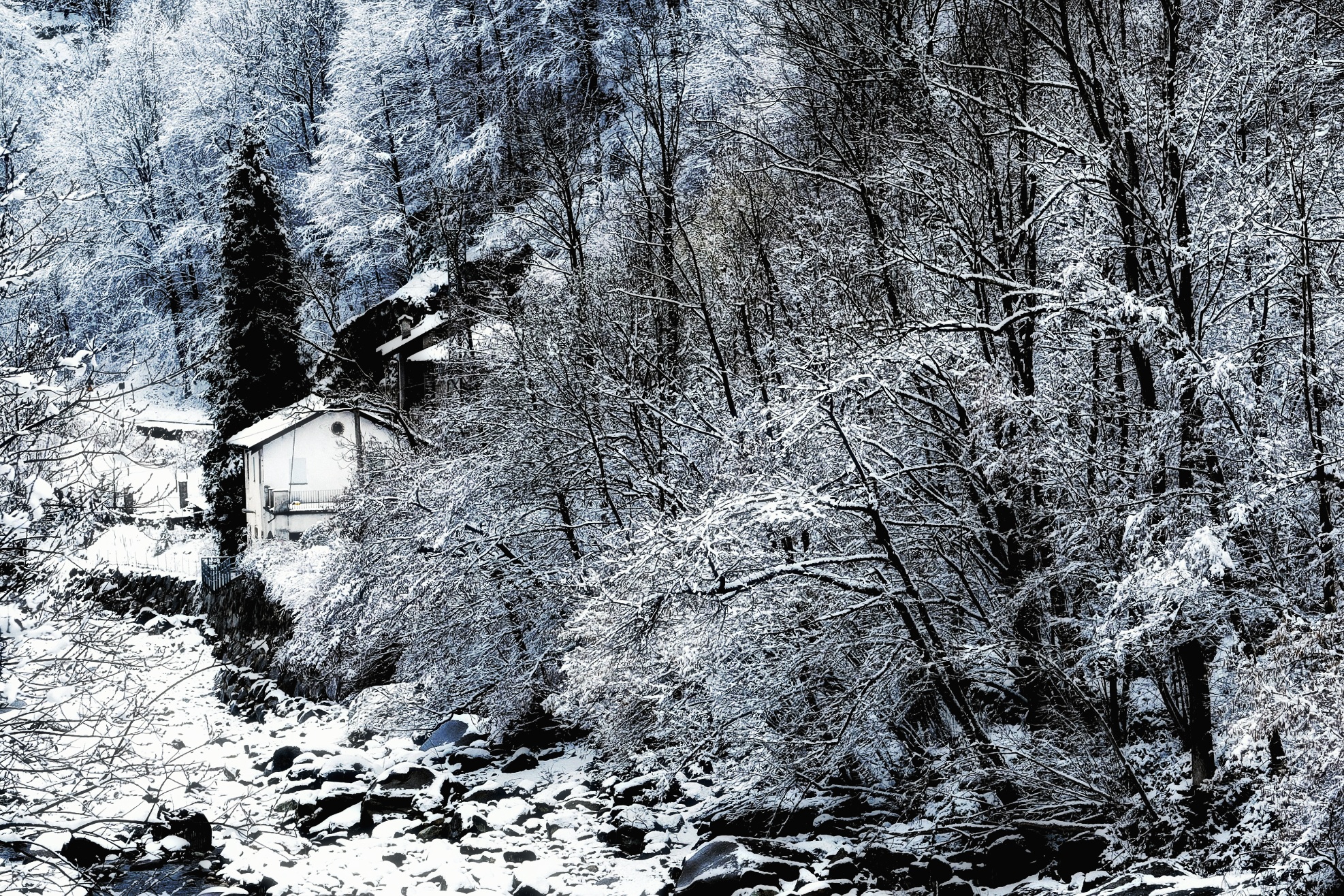 La casa e il torrente