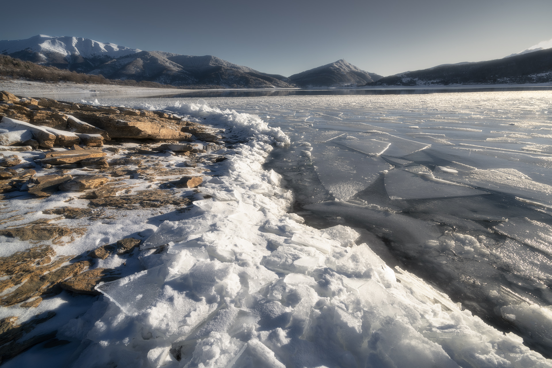 Ice sheets on Lake Campotosto