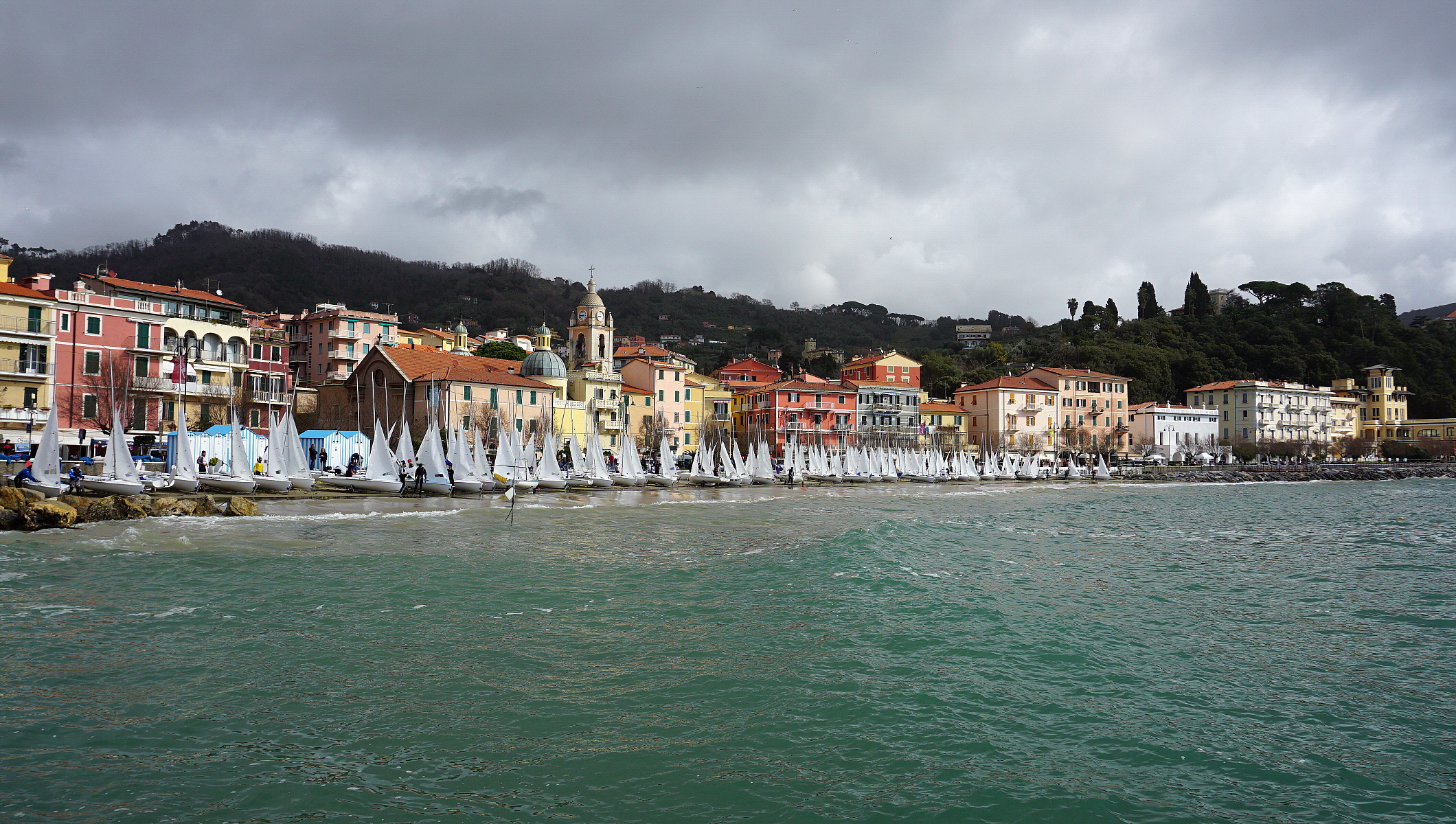 All sailing in San Terenzo (Lerici)