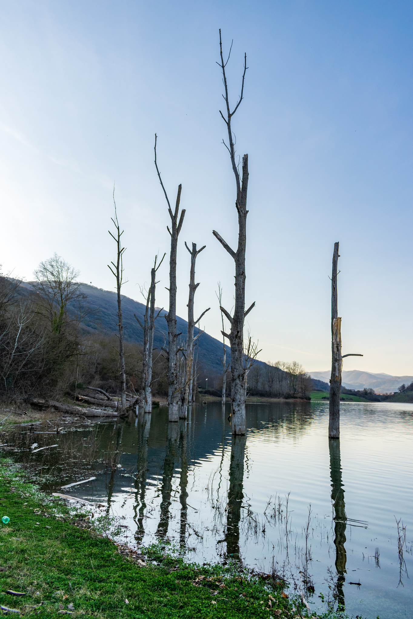 Lago di Canterno - Scorci