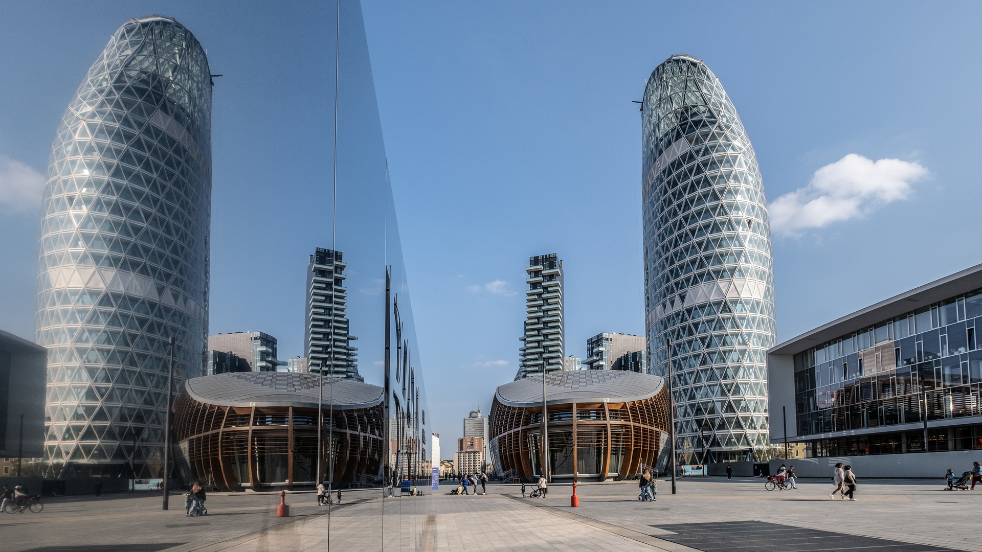 Milano, New building!