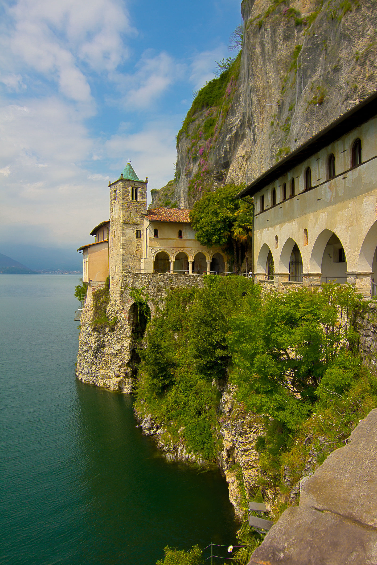 Santa Caterina del Sasso