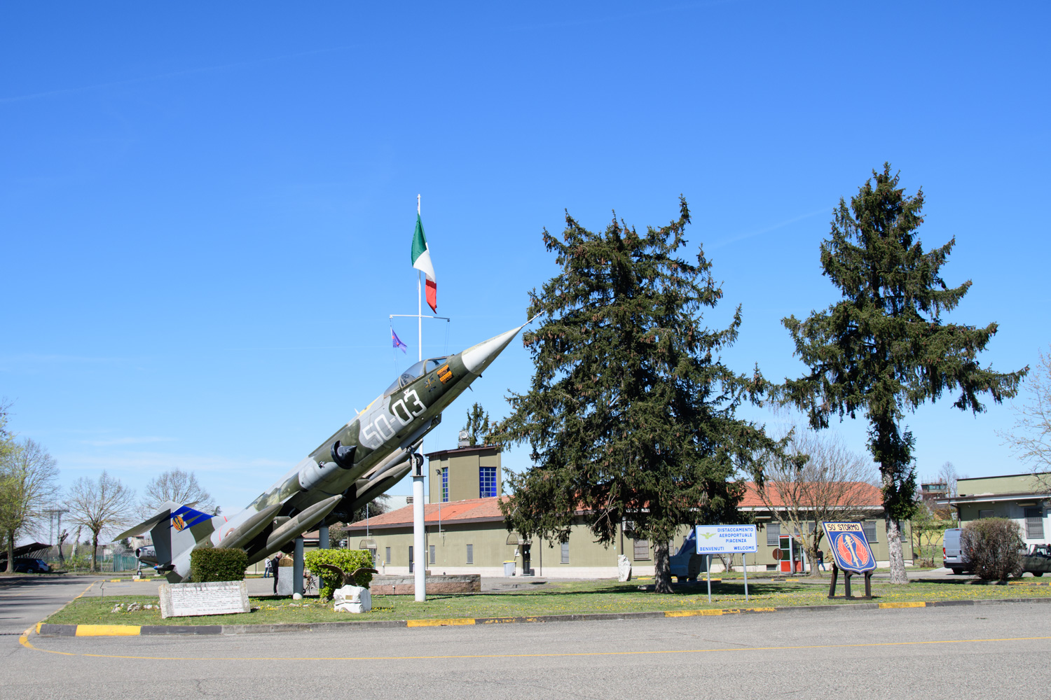 Aeroporto militare "Gaetano Mazza"