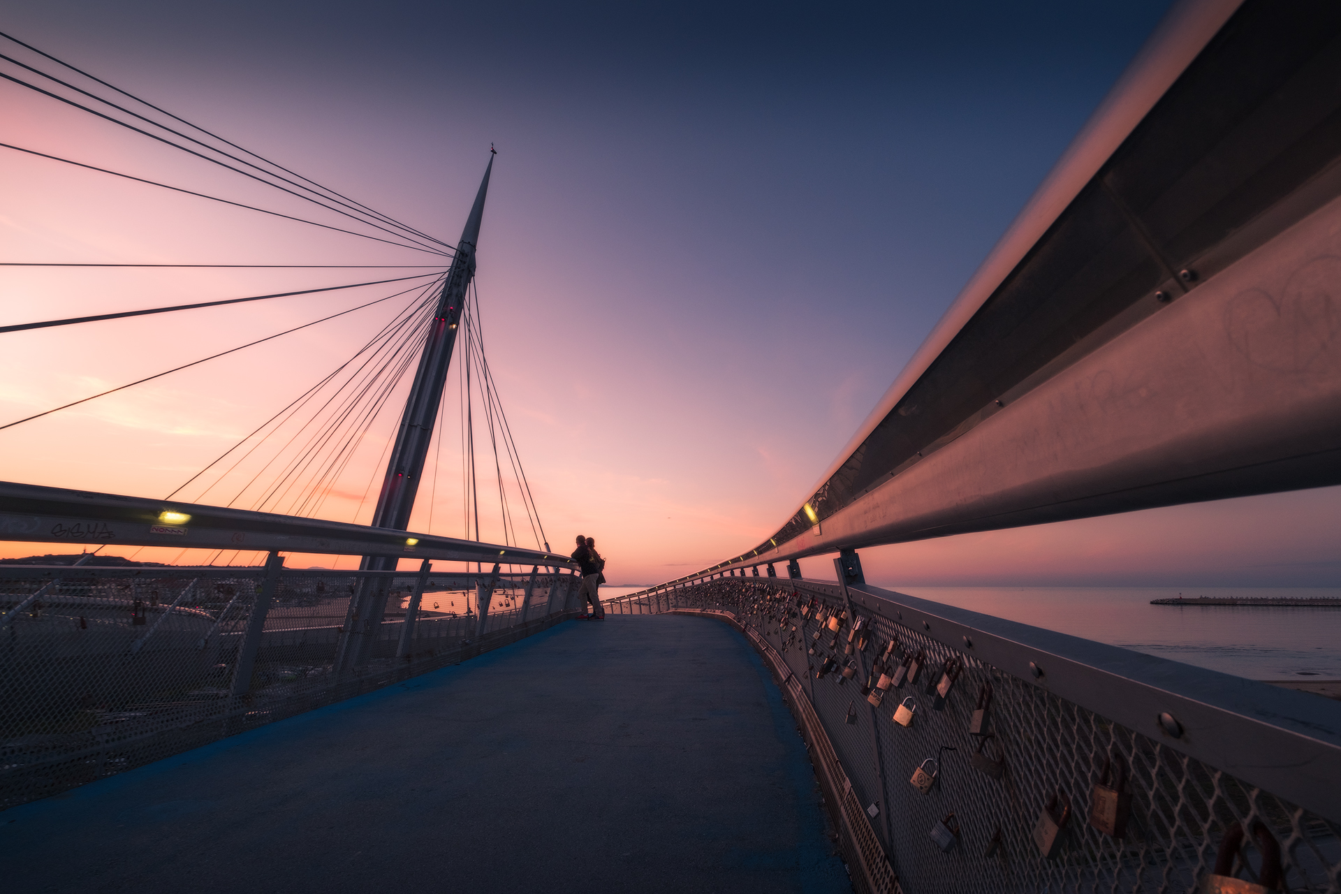 Tramonto sul ponte