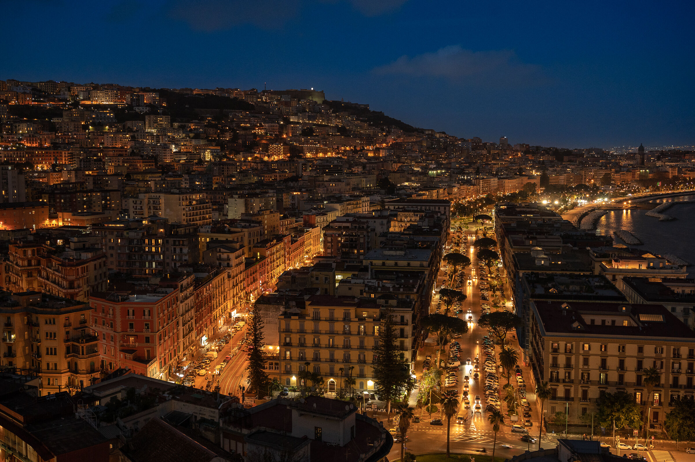 Le mille e mille luci di Napoli