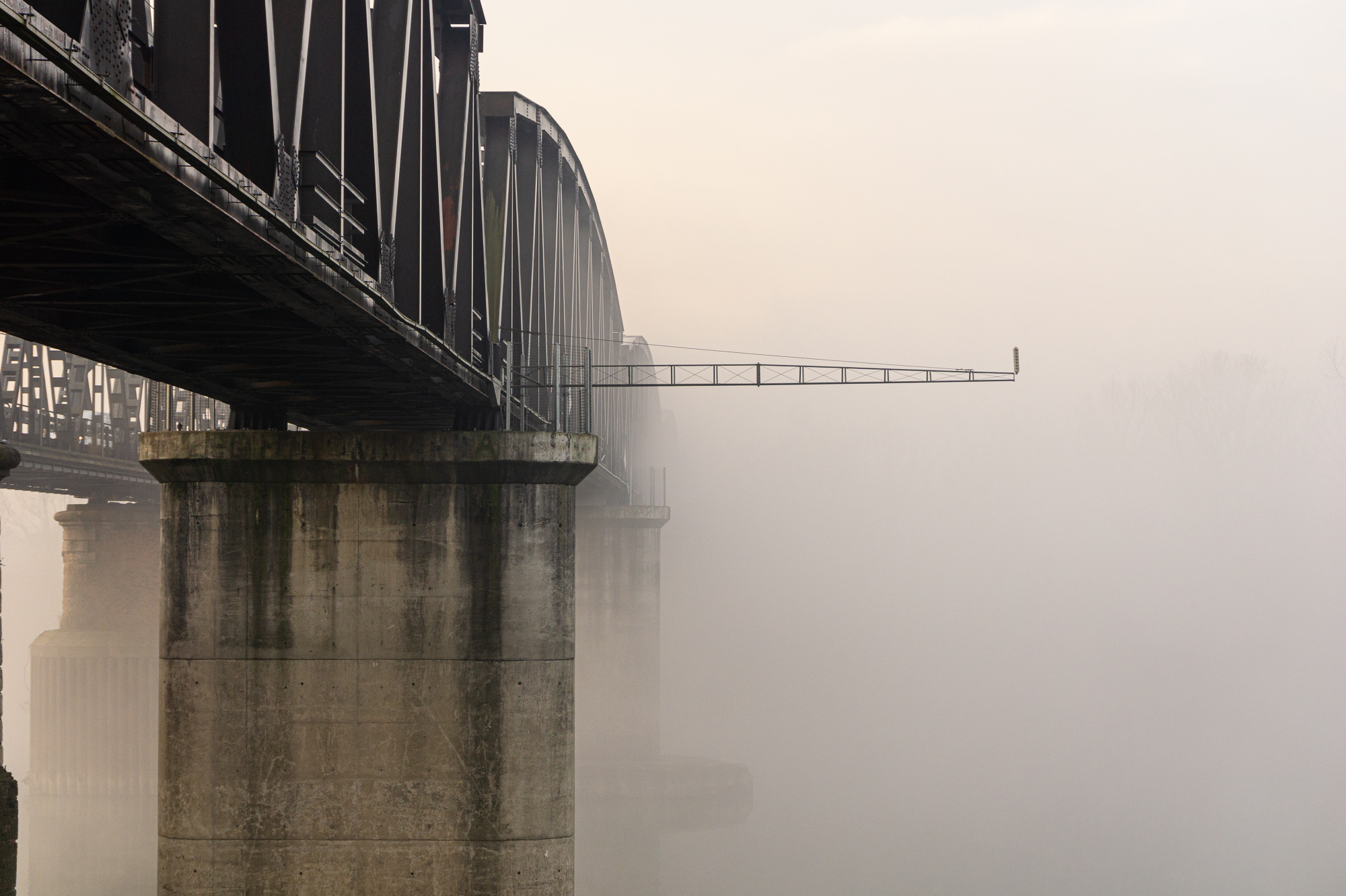 Nebbia sul Ponte di Po a Cremona