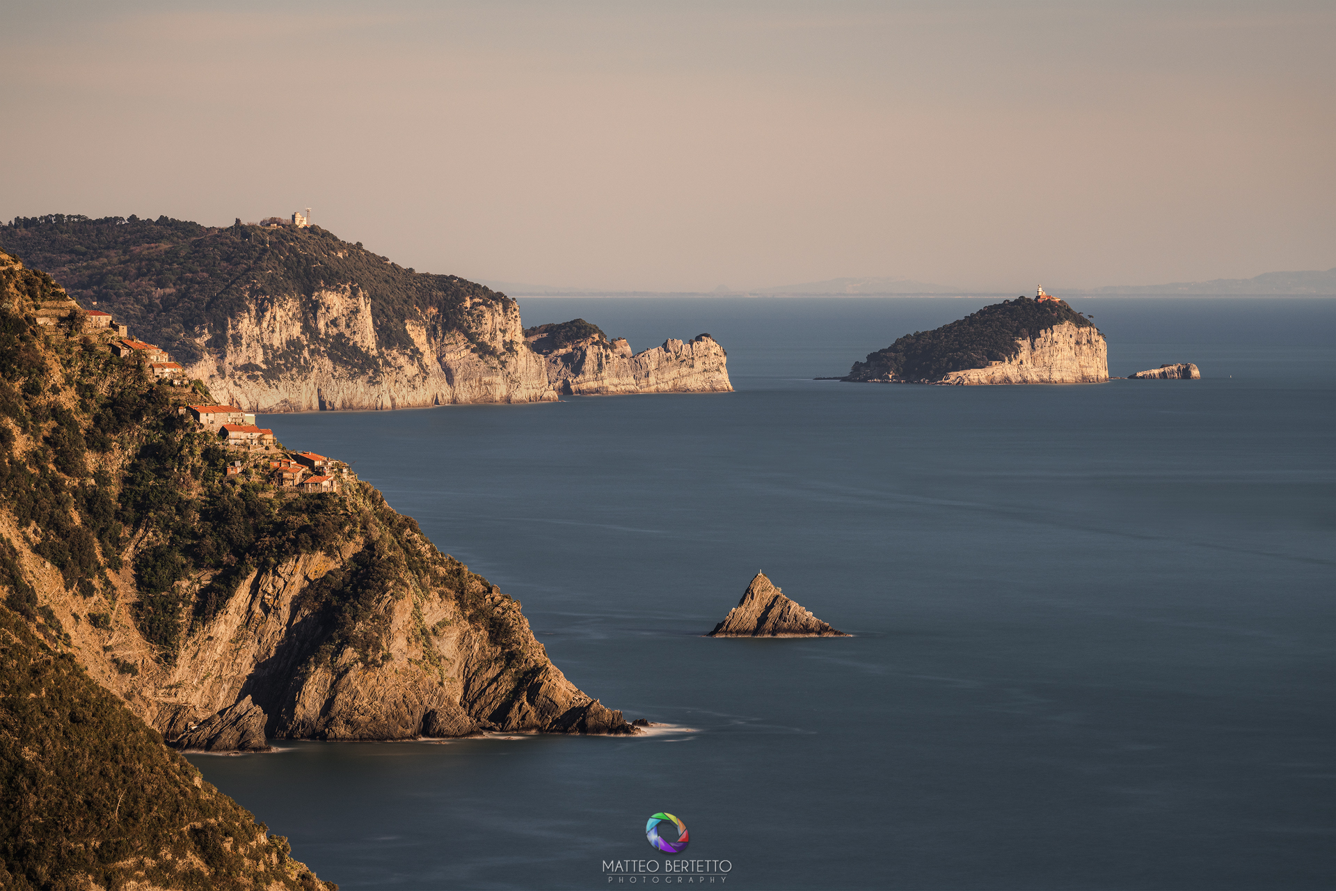 Monesteroli, scoglio del Ferale, Isola Palmaria, Isola