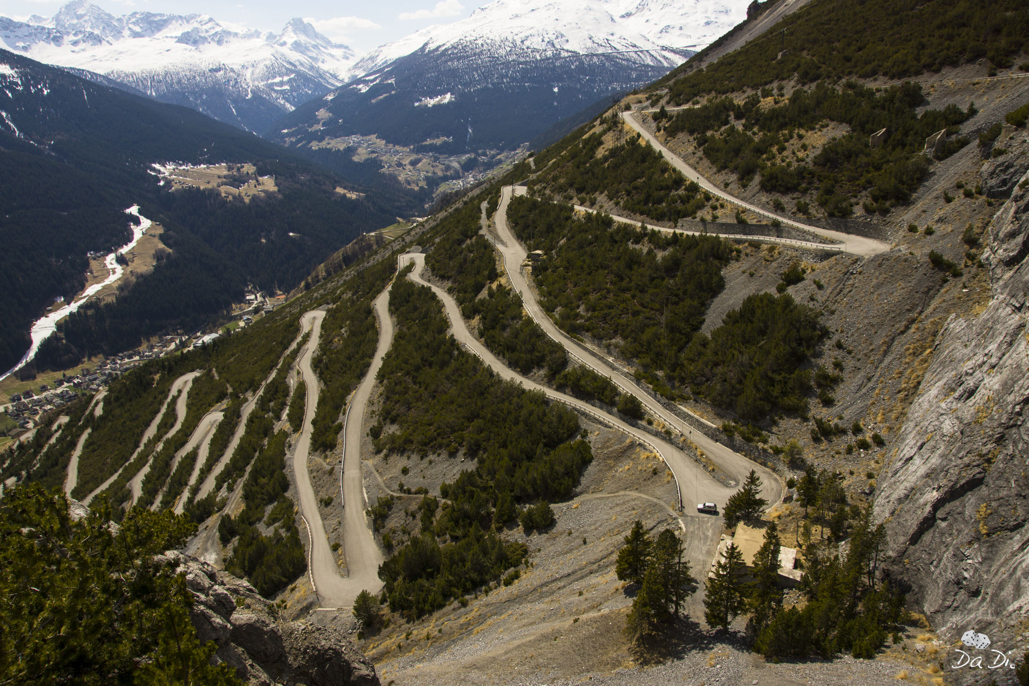 Road to the towers of Fraele (Bormio)