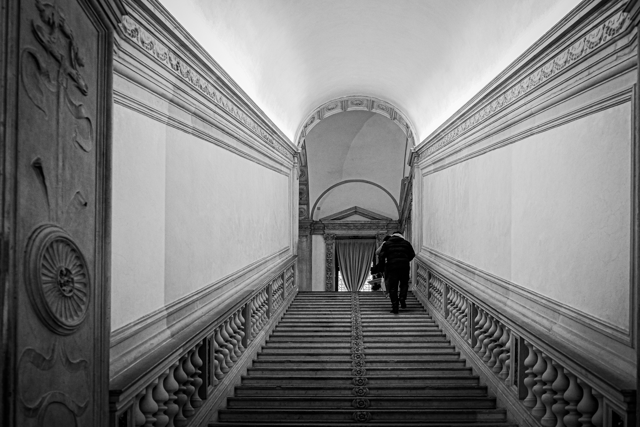 Per le antiche scale