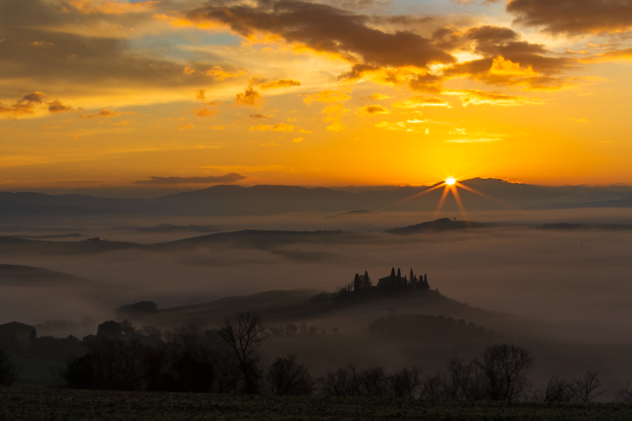 Sunrise belvedere hills