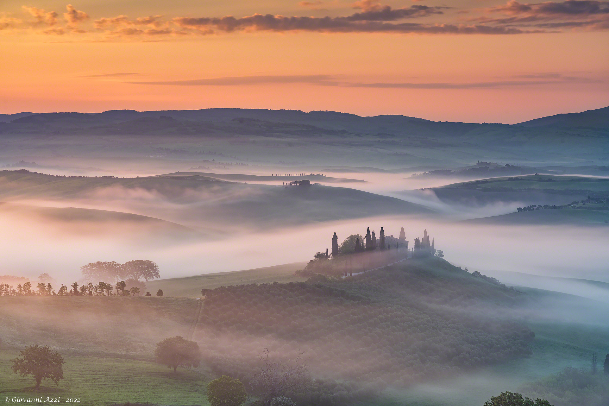 Podere Belvedere in the morning mists