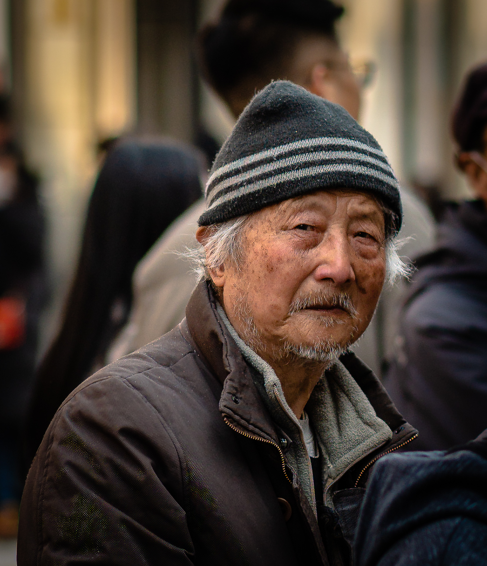 Lo sguardo di chi ne ha viste tante….