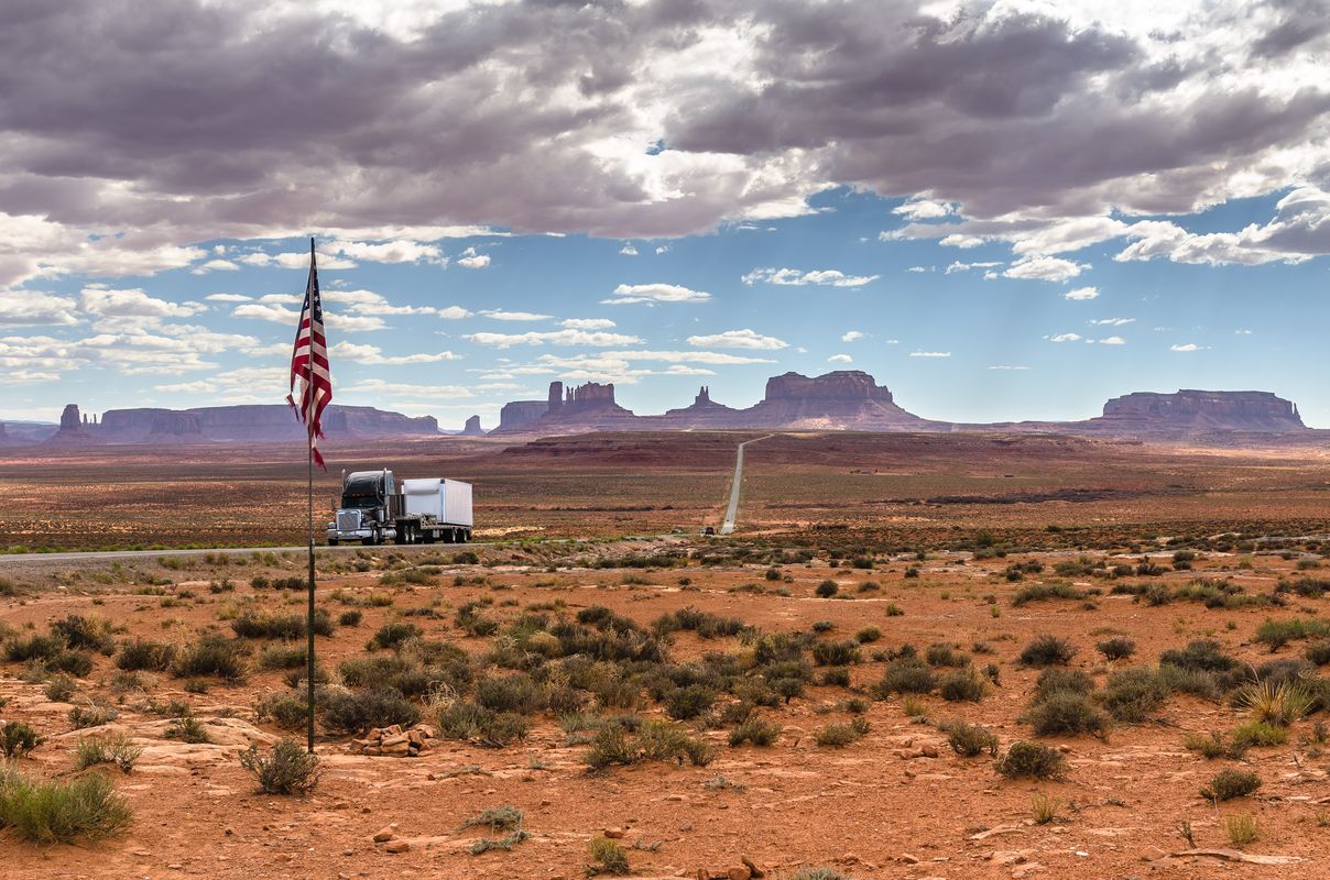USA - Monument Valley - Arizona/Utah - 100% USA View