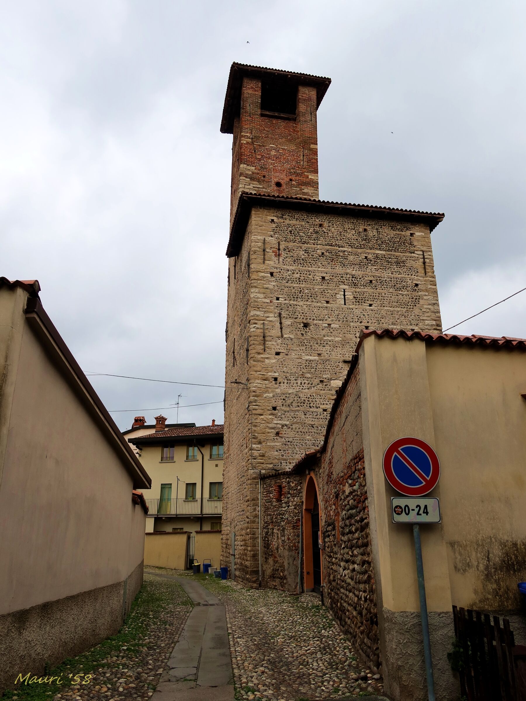 Via Castello